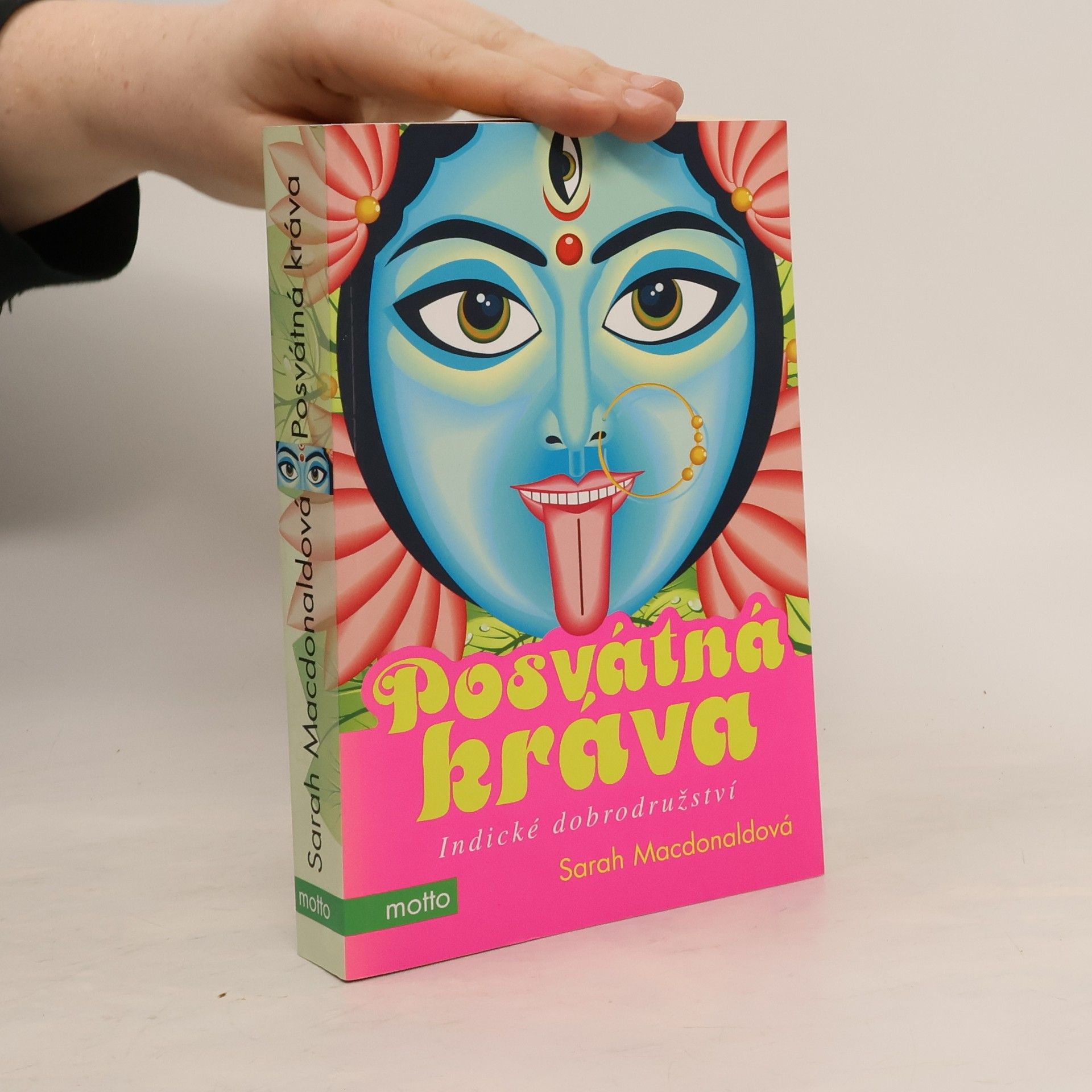Sarah Macdonald Posvátná kráva