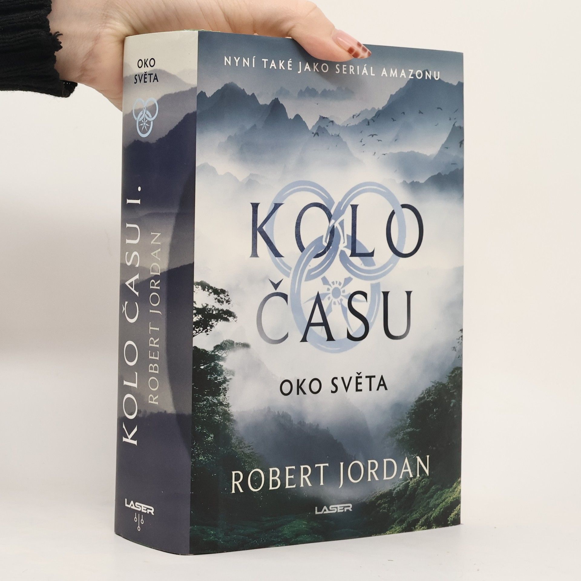 Robert Jordan Kolo času 1. Oko světa