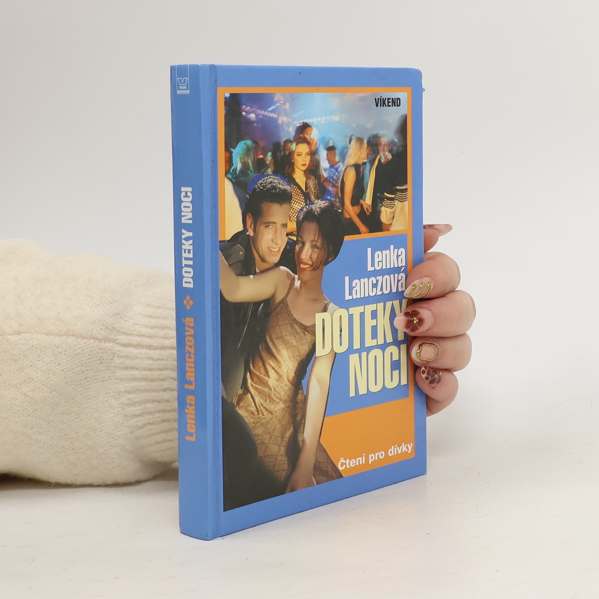 Lenka Lanczová Doteky noci