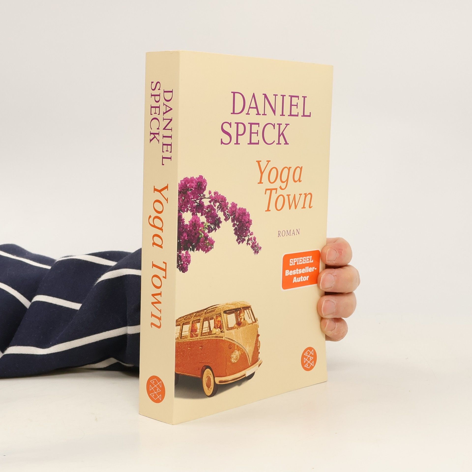 Daniel Speck Yoga Town