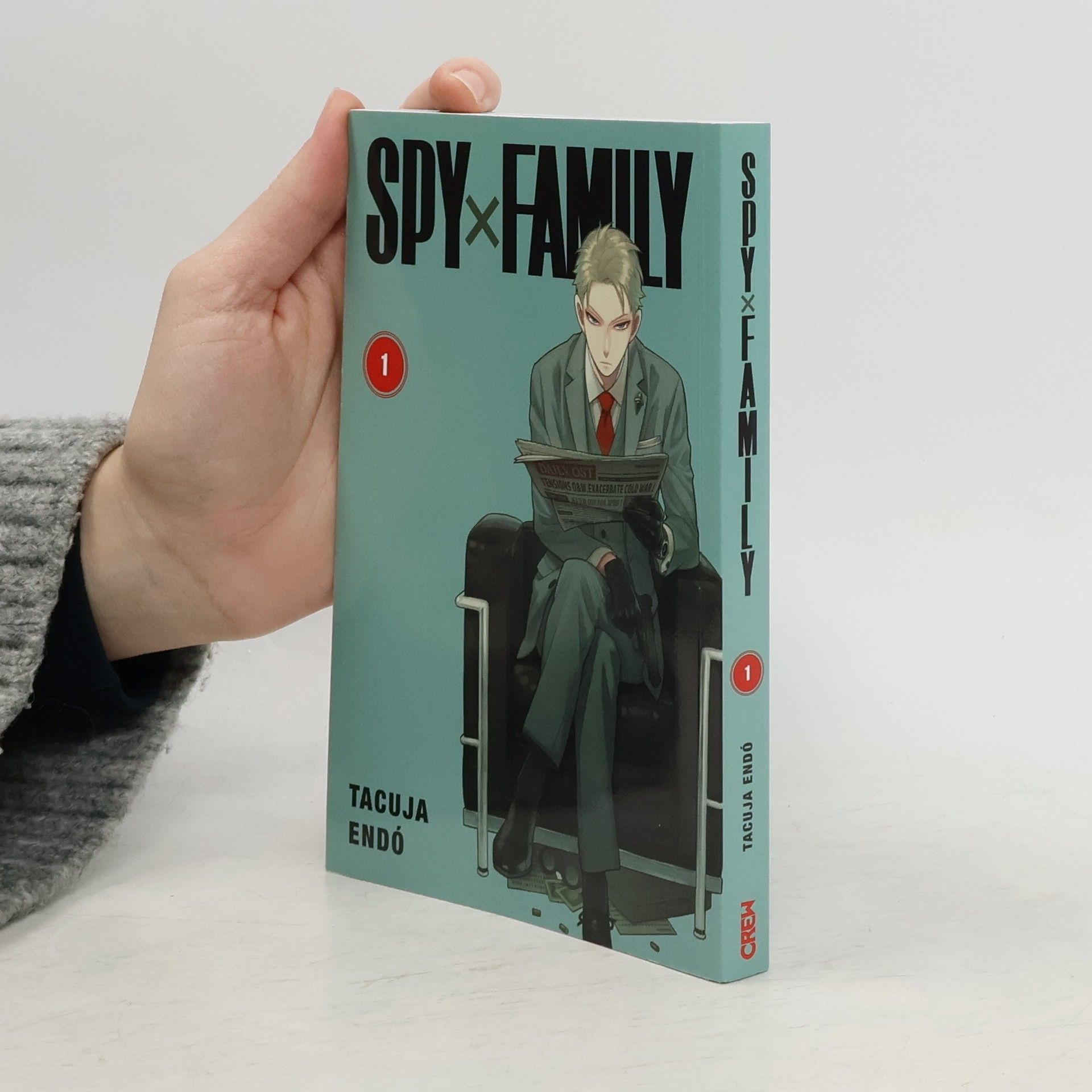 Tacuja Endó Spy x Family 1