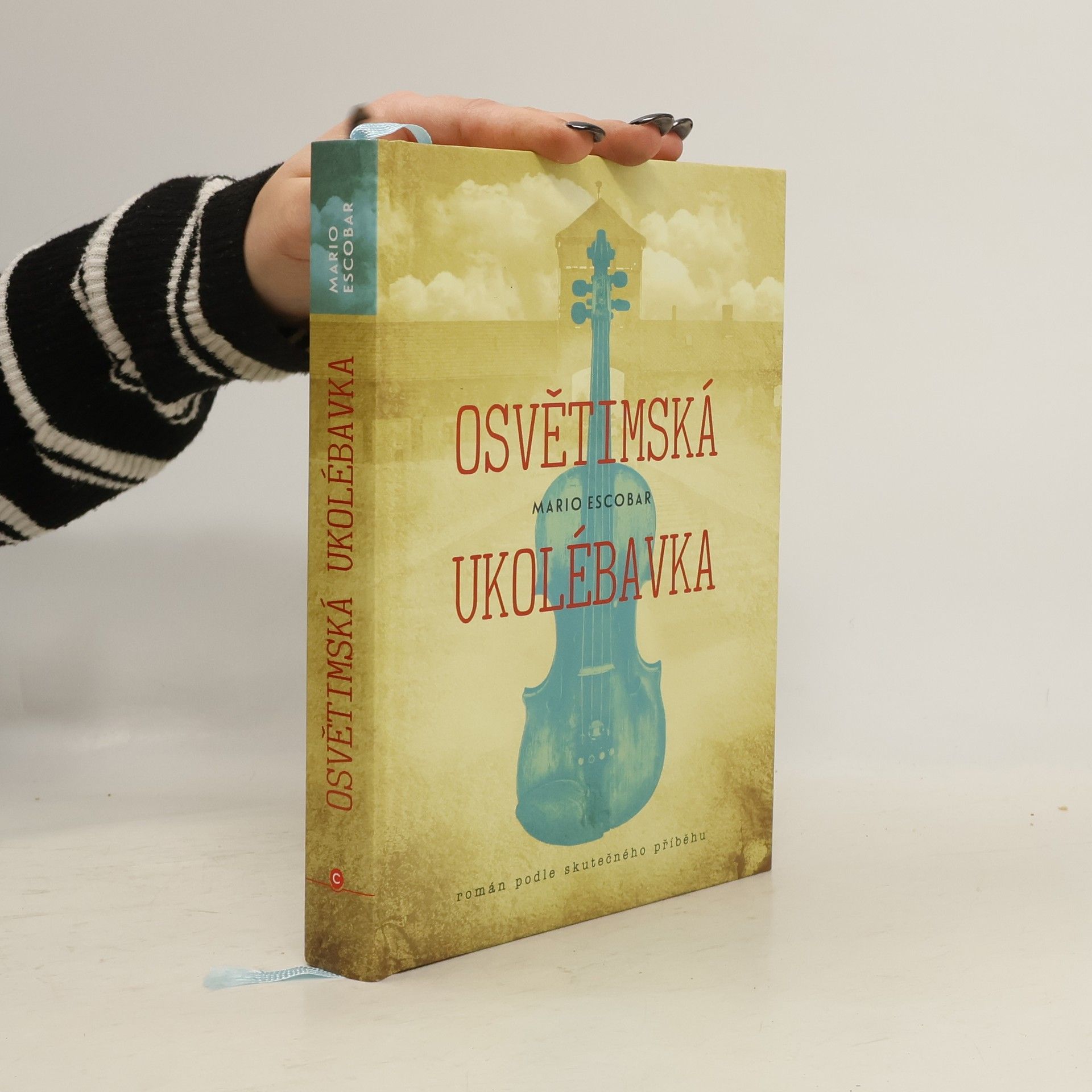 Mario Escobar Golderos Osvětimská ukolébavka