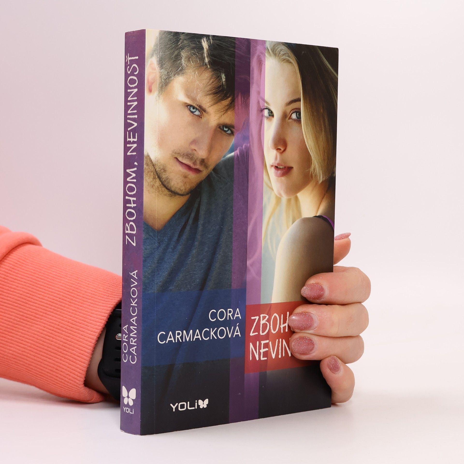 Cora Carmack Zbohom, nevinnosť