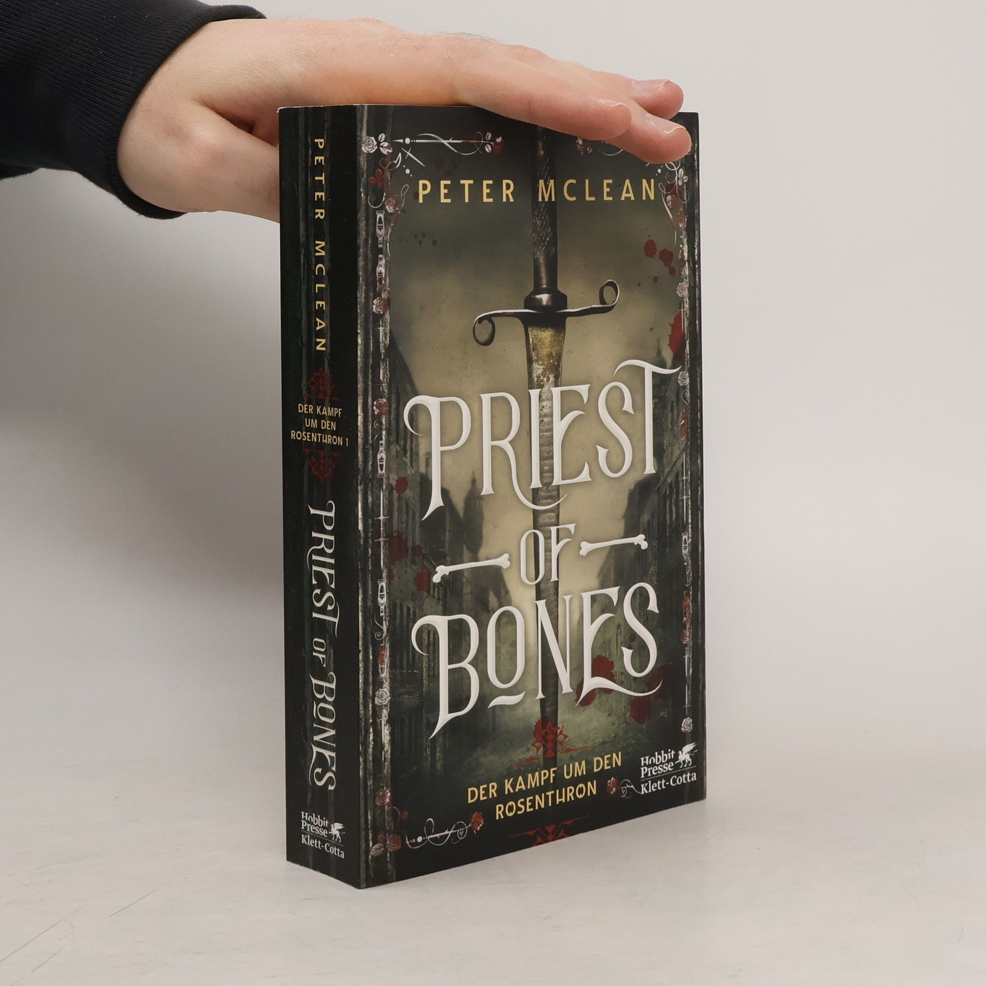 Peter McLean Priest of Bones