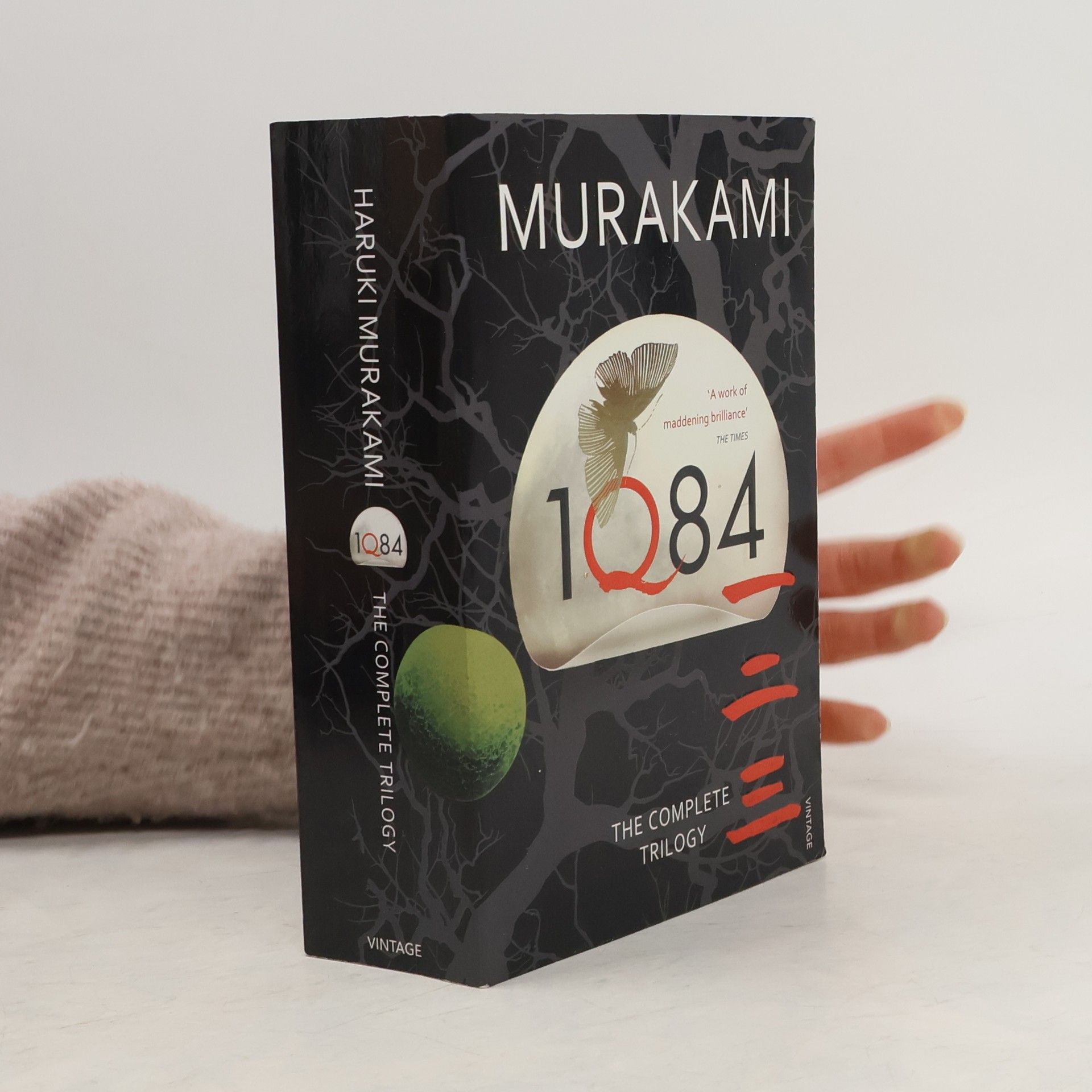 Haruki Murakami 1Q84. The Complete Trilogy