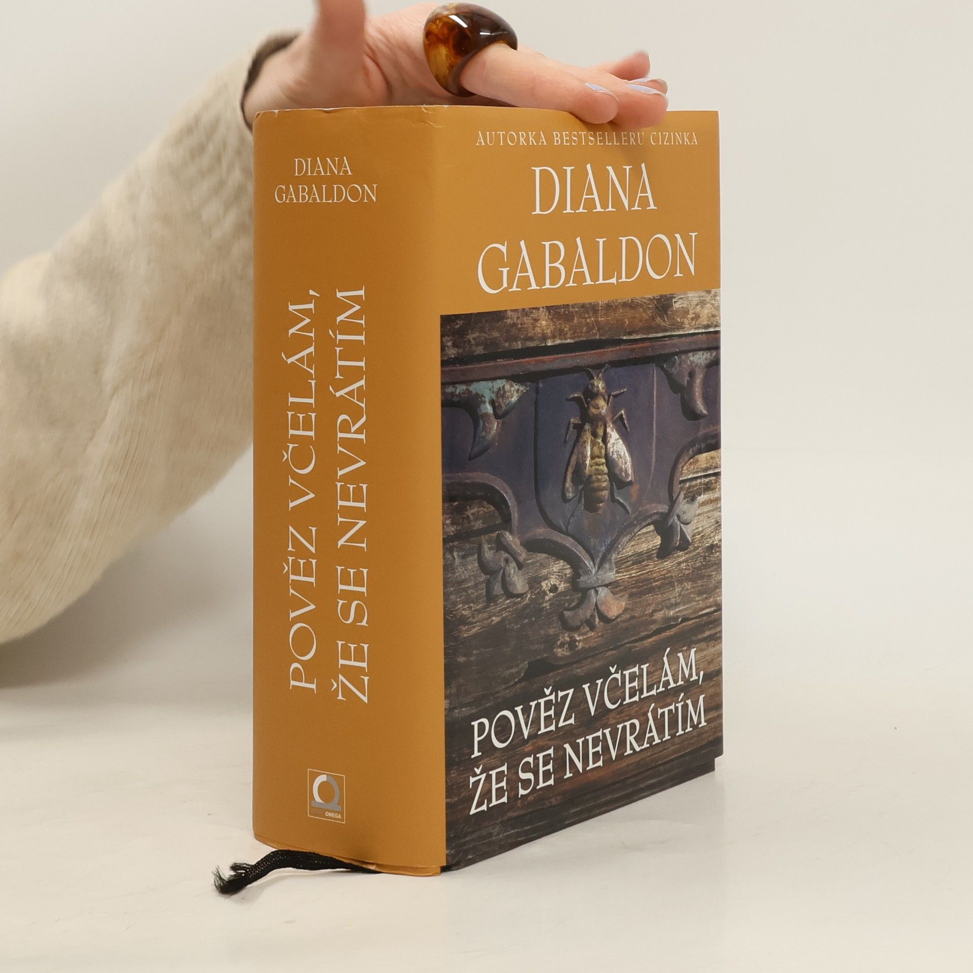 Diana Gabaldon Pověz včelám, že se nevrátím