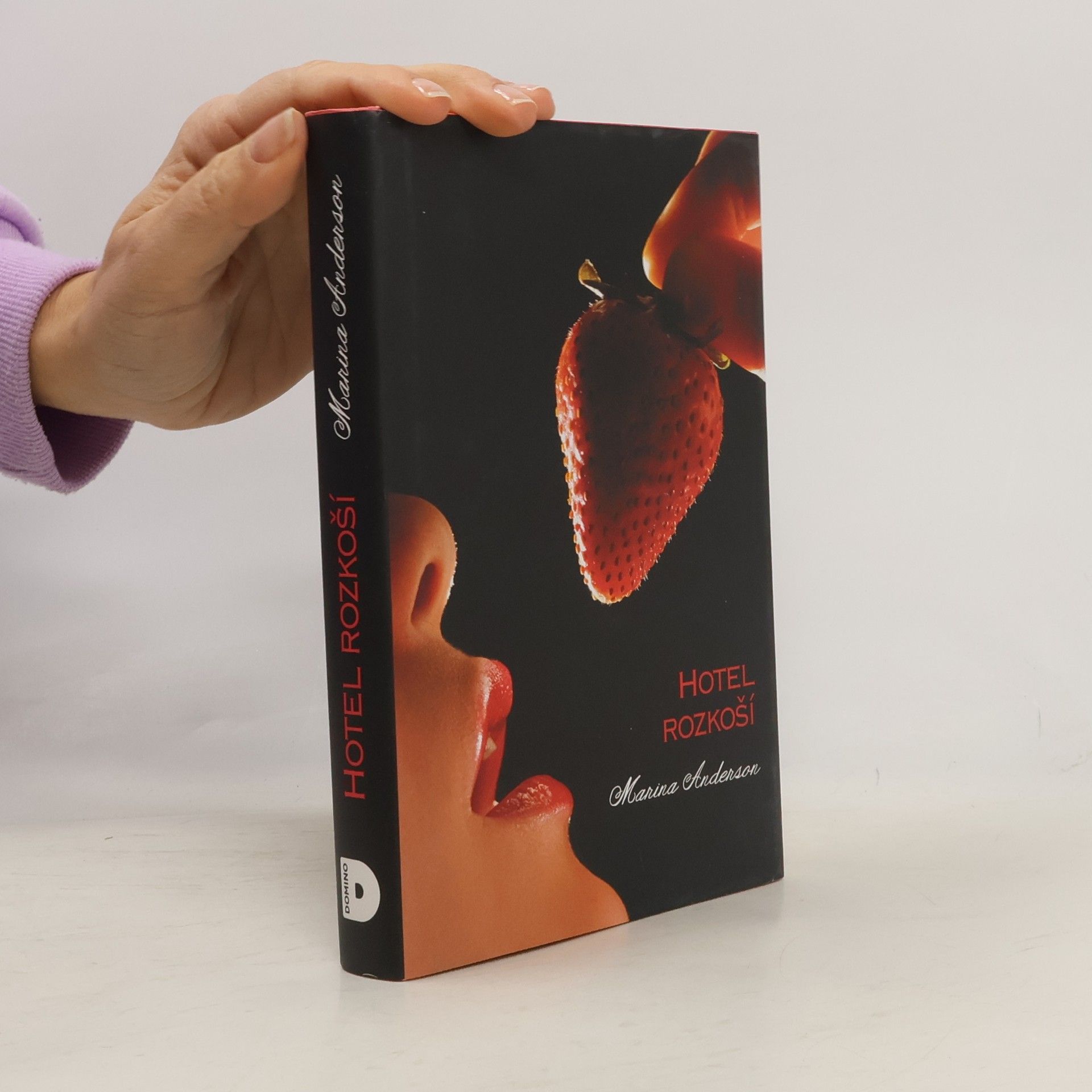 Marina Anderson Hotel rozkoší