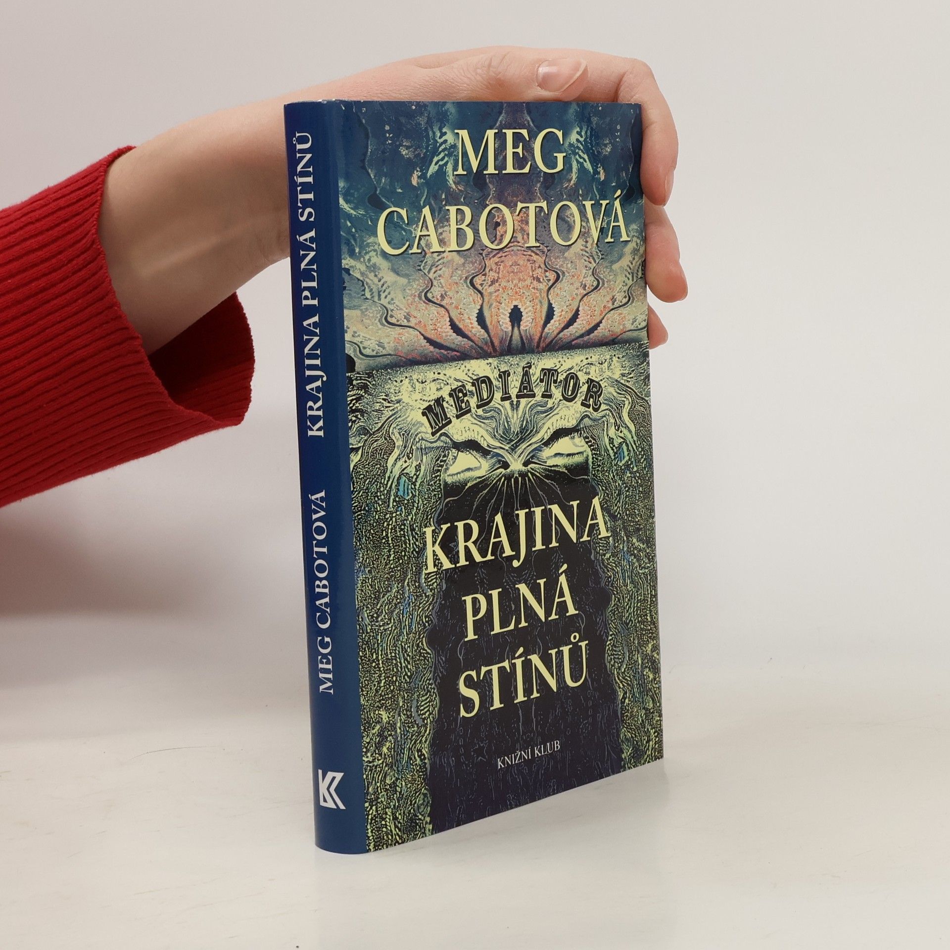 Meg Cabot Krajina plná stínů. Mediátor 1