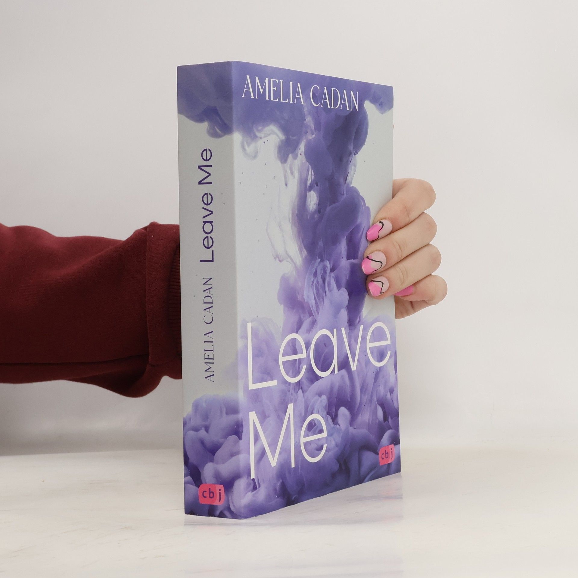 Amelia Cadan Leave Me