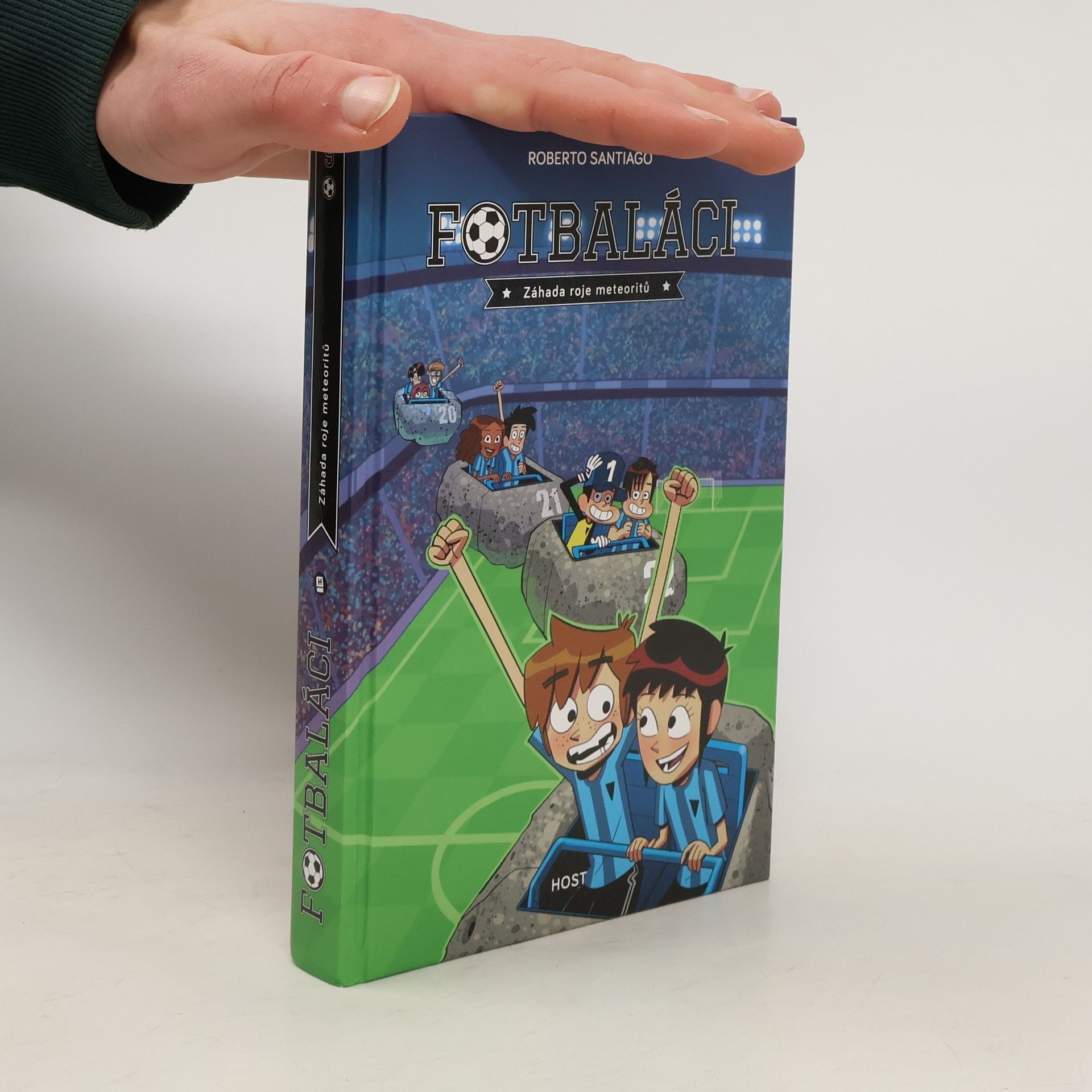 Roberto Santiago Fotbaláci 9. Záhada roje meteoritů
