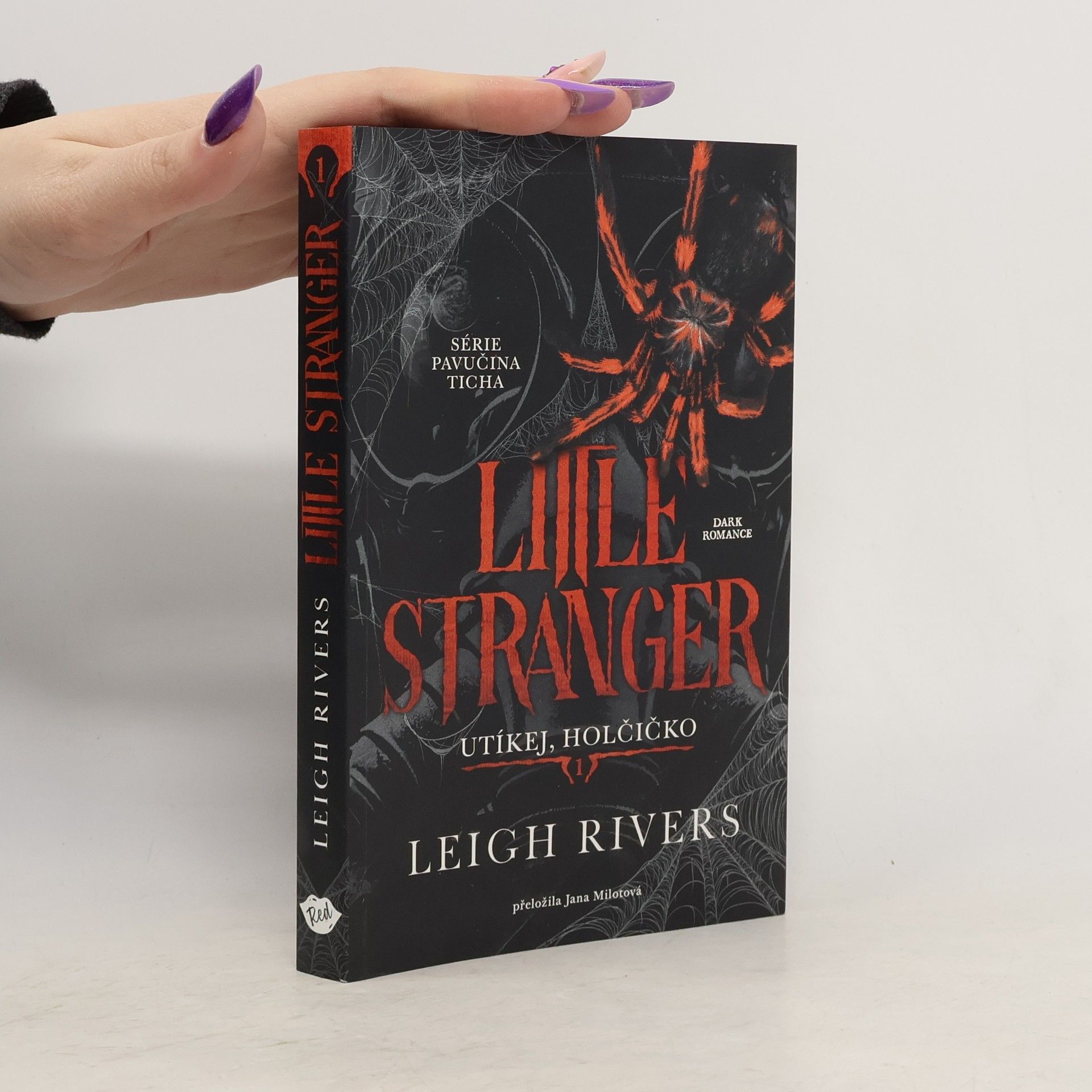 Little Stranger Utíkej, holčičko