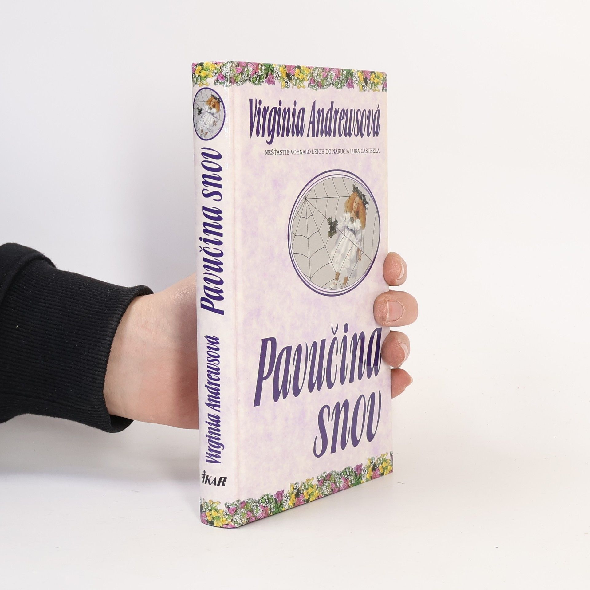 V. C. Andrews Pavučina snov