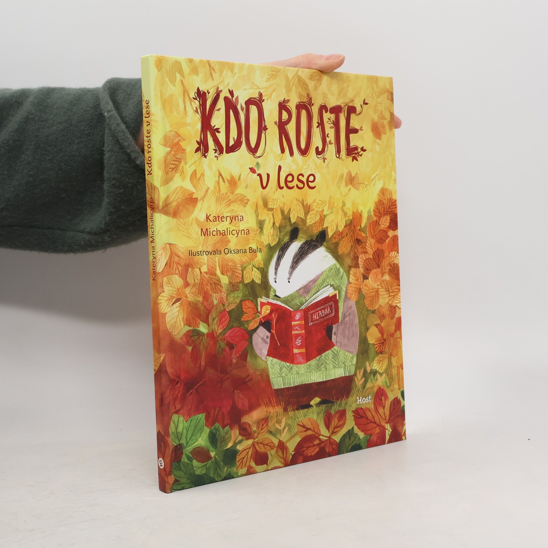 Kateryna Mikhalitsyna Kdo roste v lese