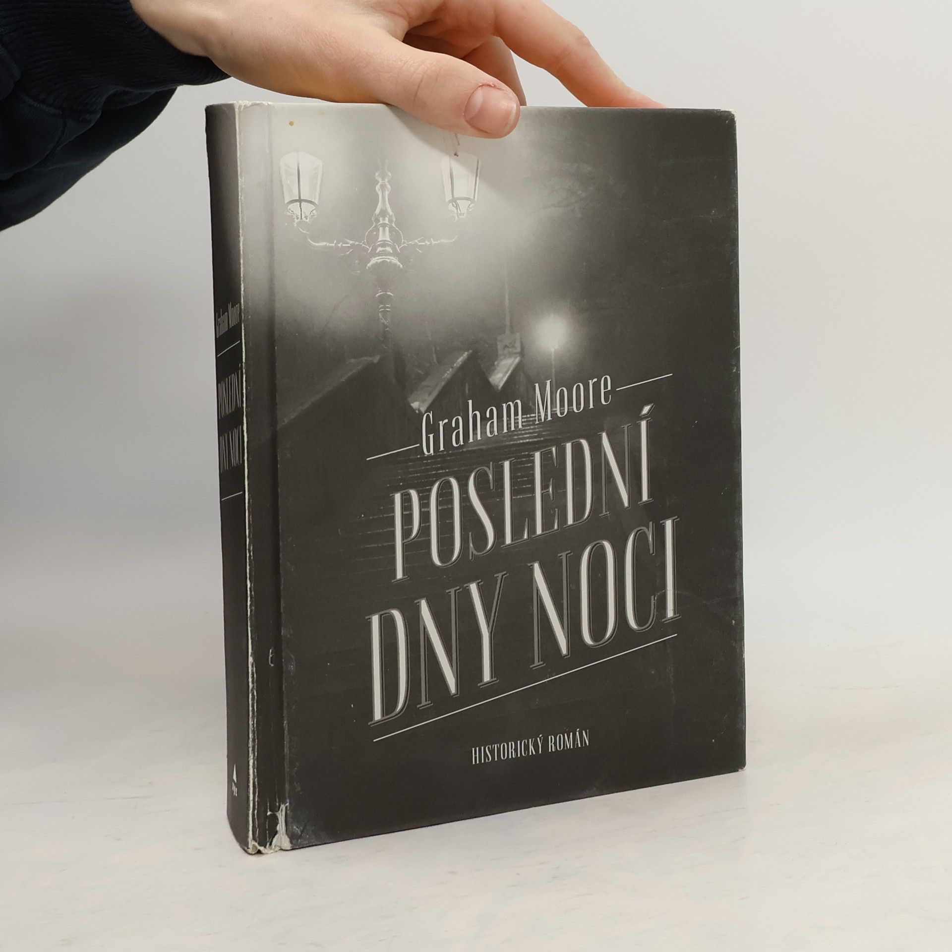 Graham Moore Poslední dny noci