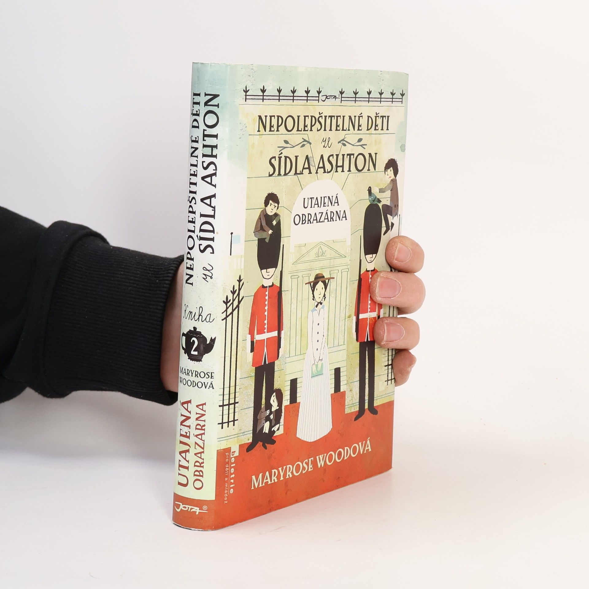 Nepolepšitelné děti ze sídla Ashton. Utajená obrazárna