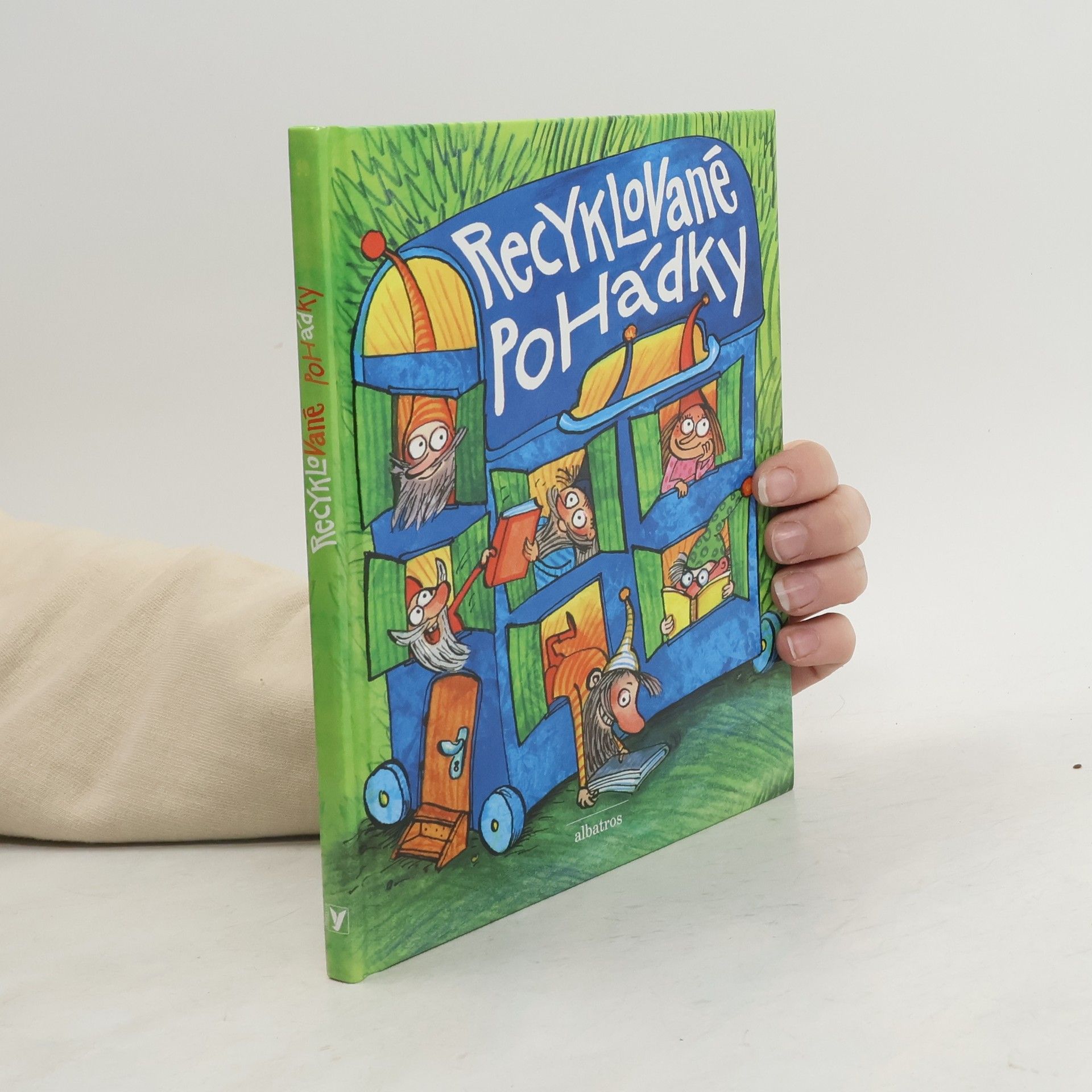 Bára Nesvadbová Recyklované pohádky