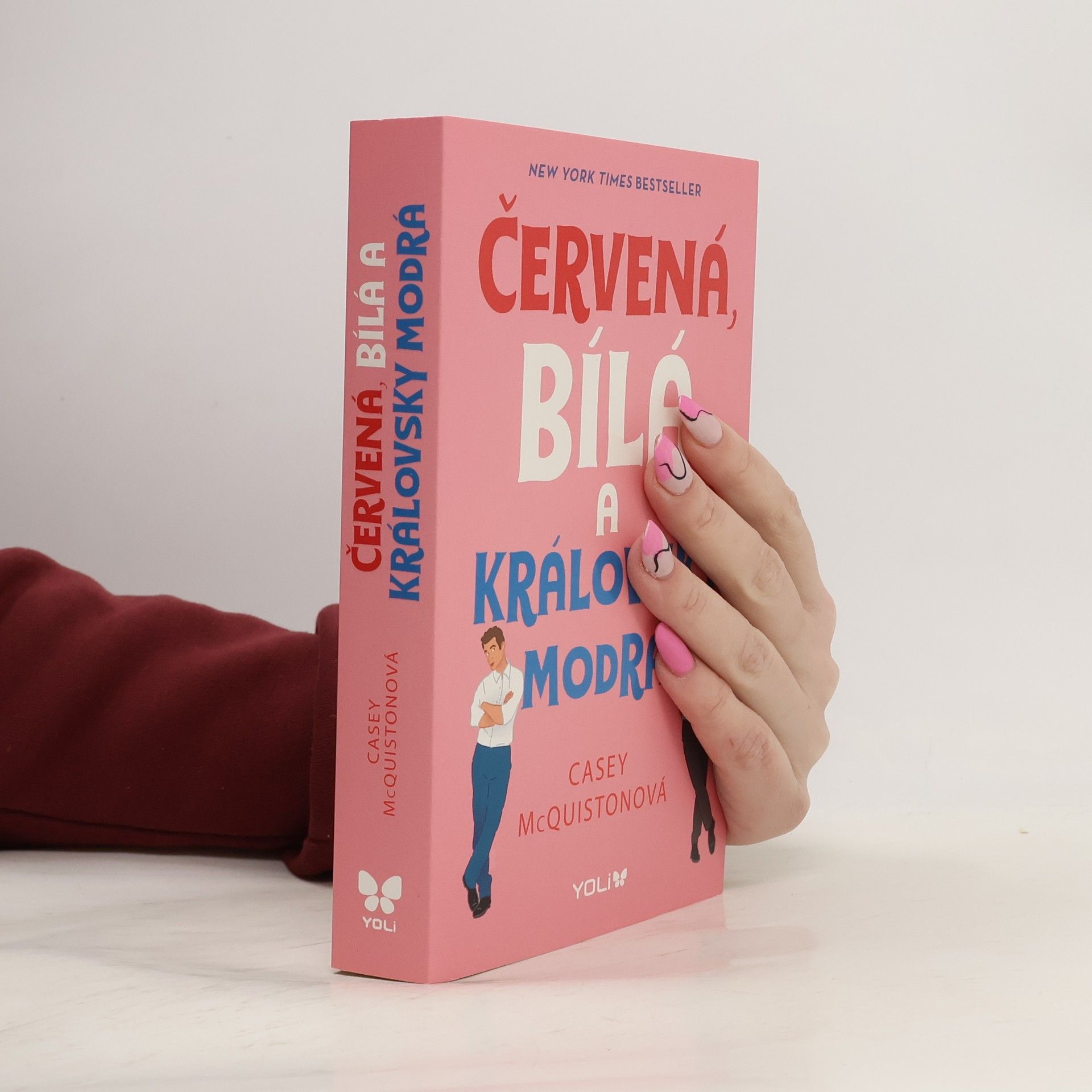 Casey McQuiston Červená, bílá a královsky modrá