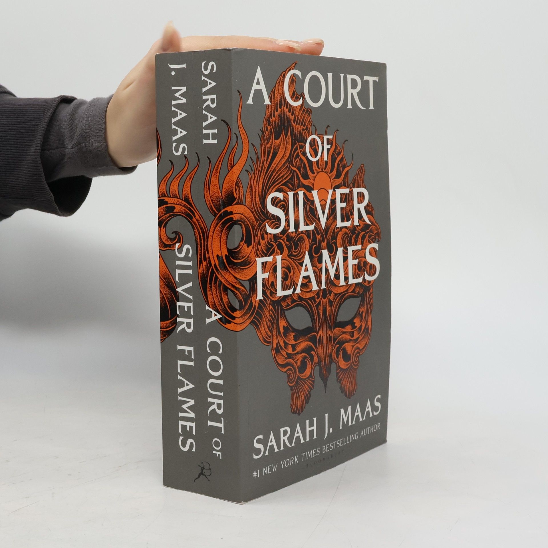 Sarah J. Maas A Court of Silver Flames