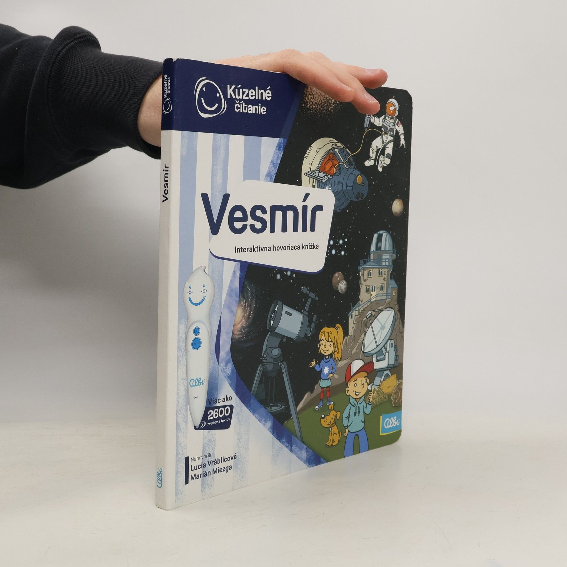 Lucia Vráblicová Vesmír. Interaktívna hovoriaca knižka