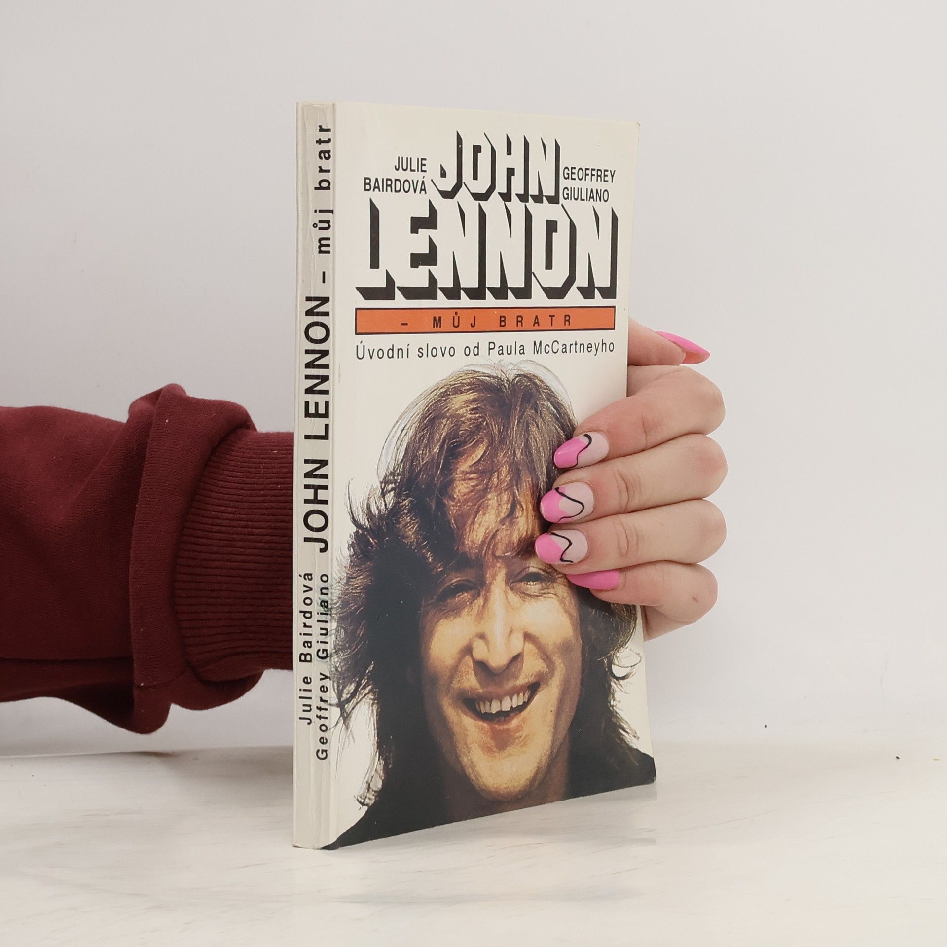 Julia Bairdová John Lennon - můj bratr