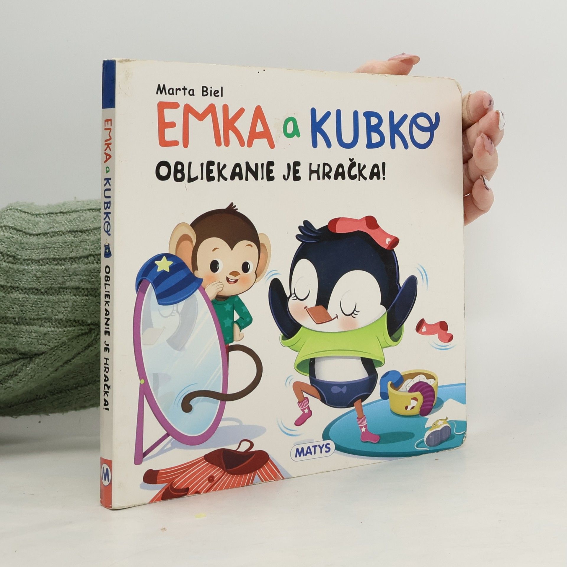 Emka a Kubko obliekanie je hračka