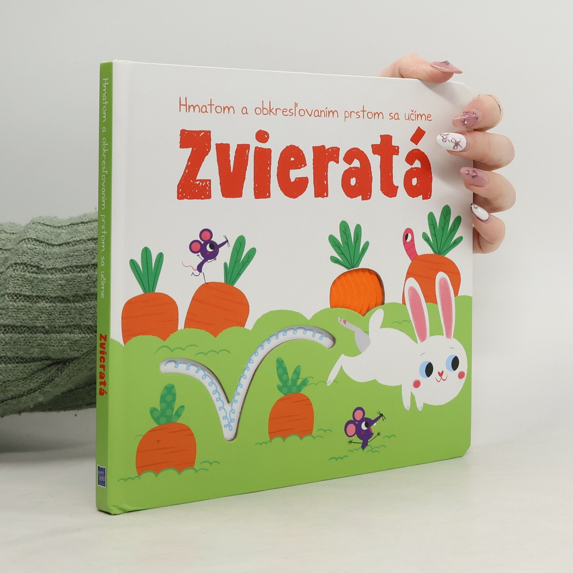 Various authors Hmatom a obkresľovaním prstom sa učíme Zvieratá