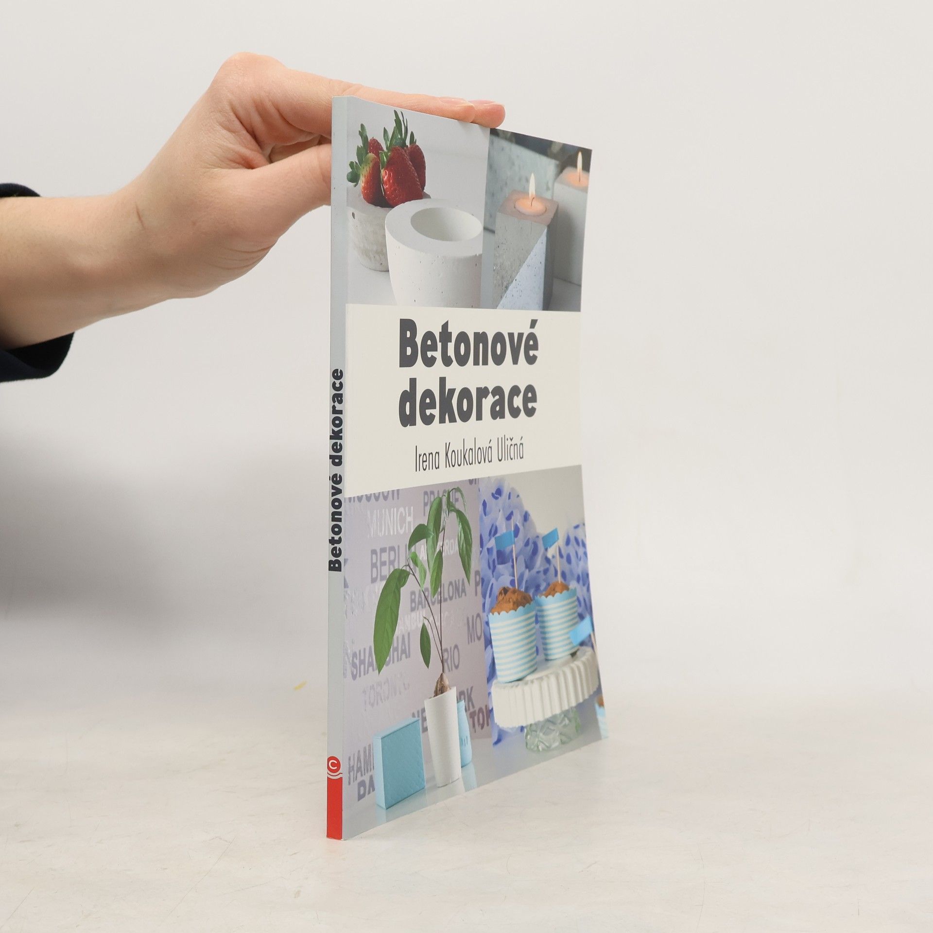 Irena Koukalová Uličná Betonové dekorace