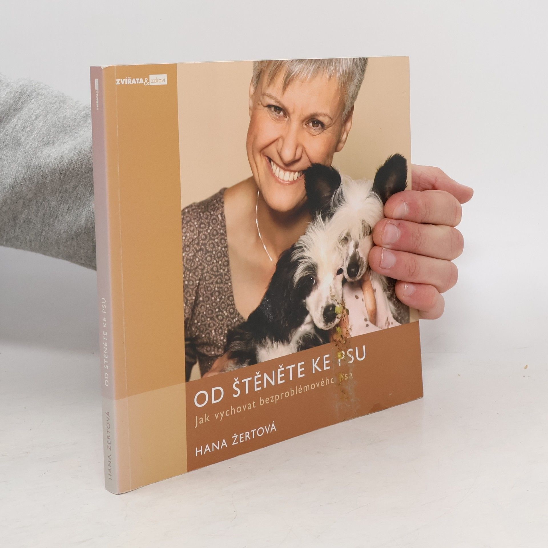 Od štěněte ke psu : jak vychovat bezproblémového psa