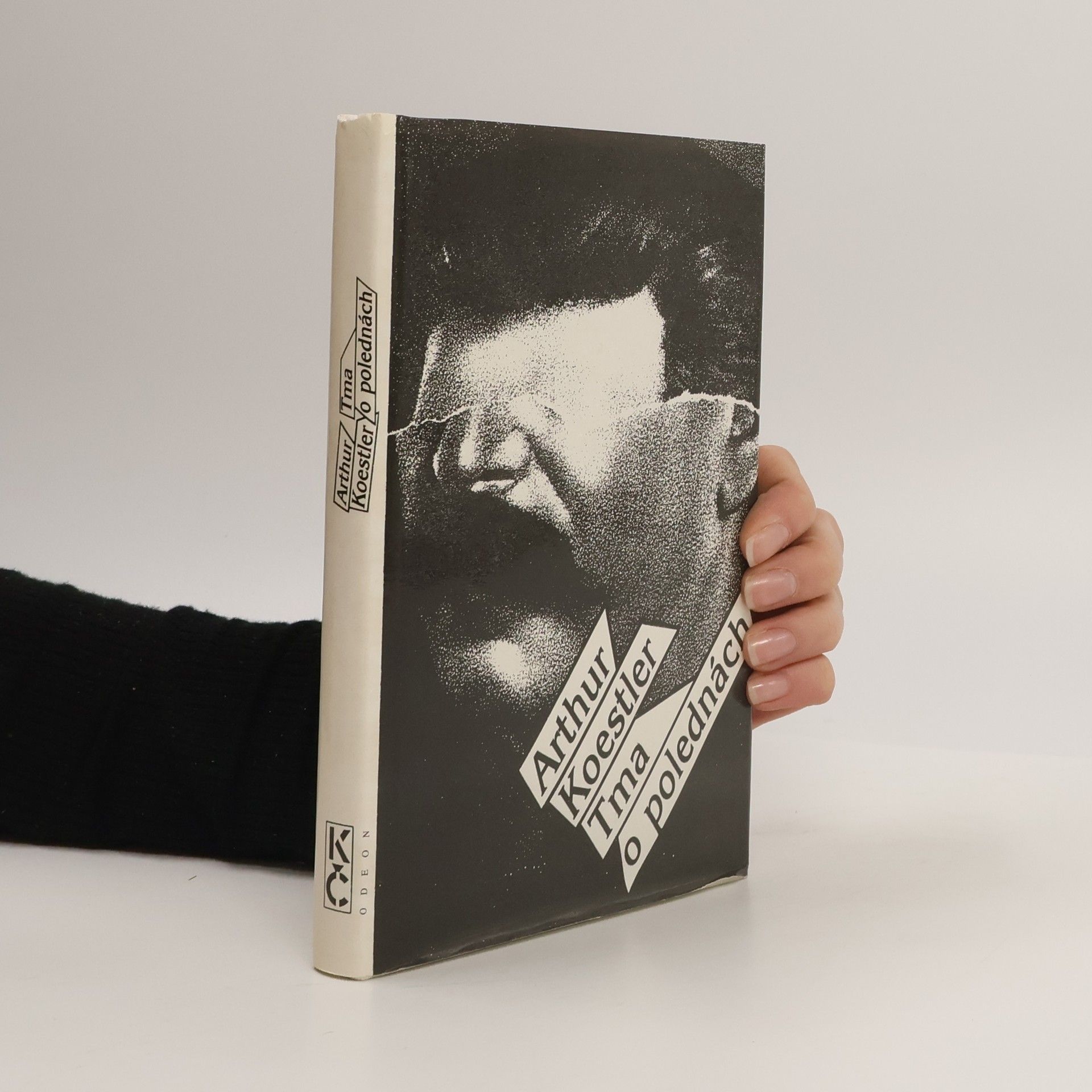 Arthur Koestler Tma o polednách