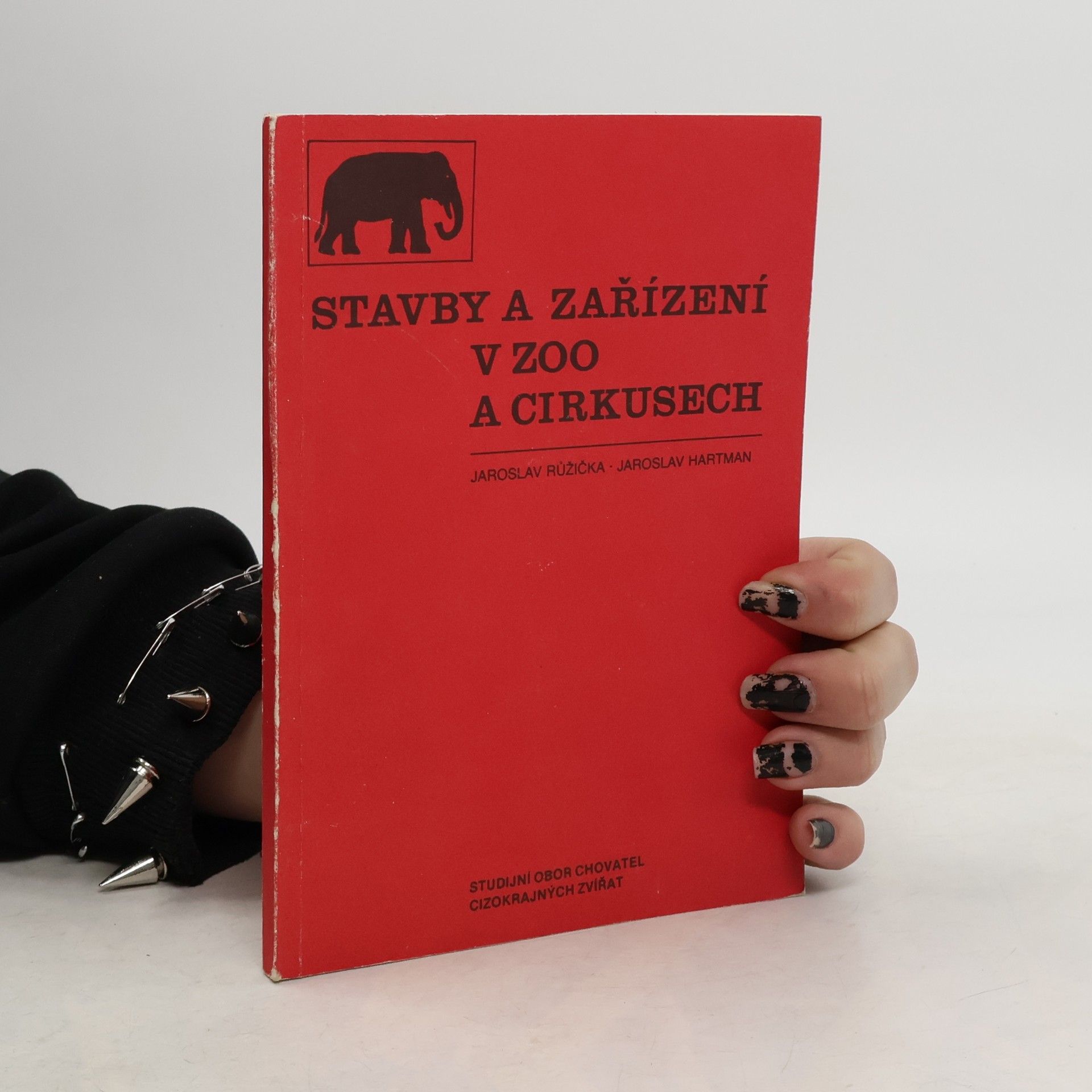 Jaroslav Růžička Stavby a zařízení v ZOO a cirkusech