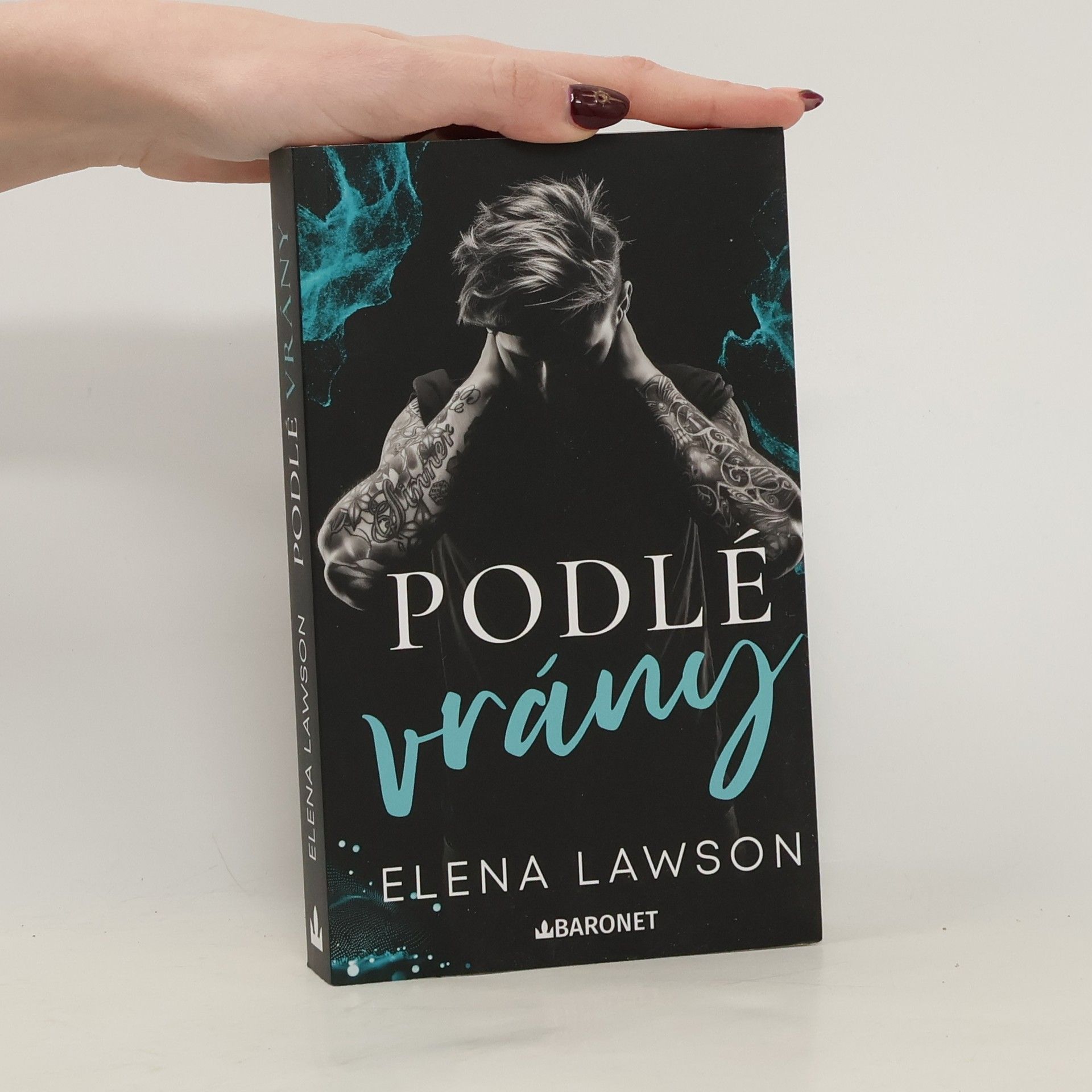 Elena Lawson Podlé vrány