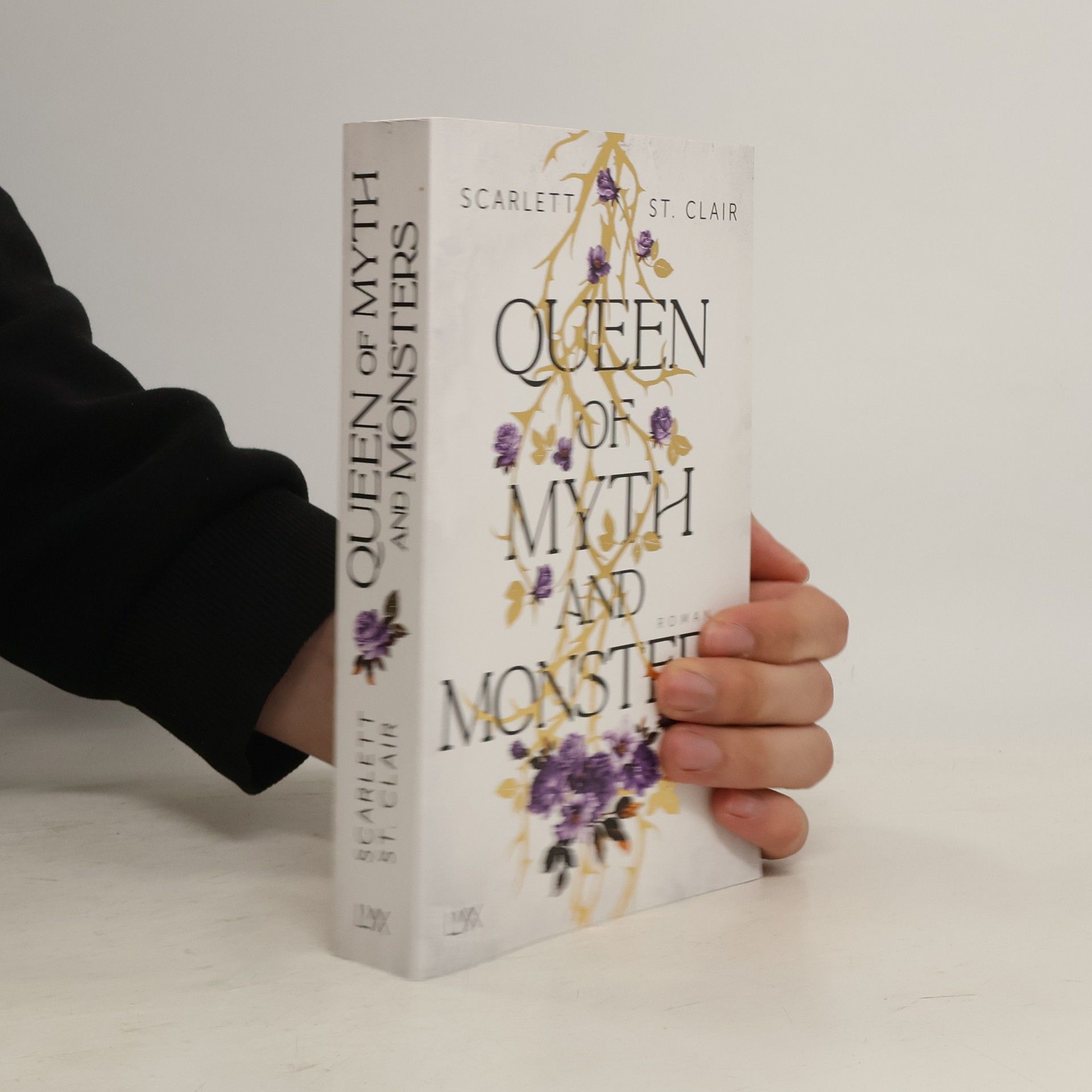 Scarlett St. Clair Queen of Myth and Monsters