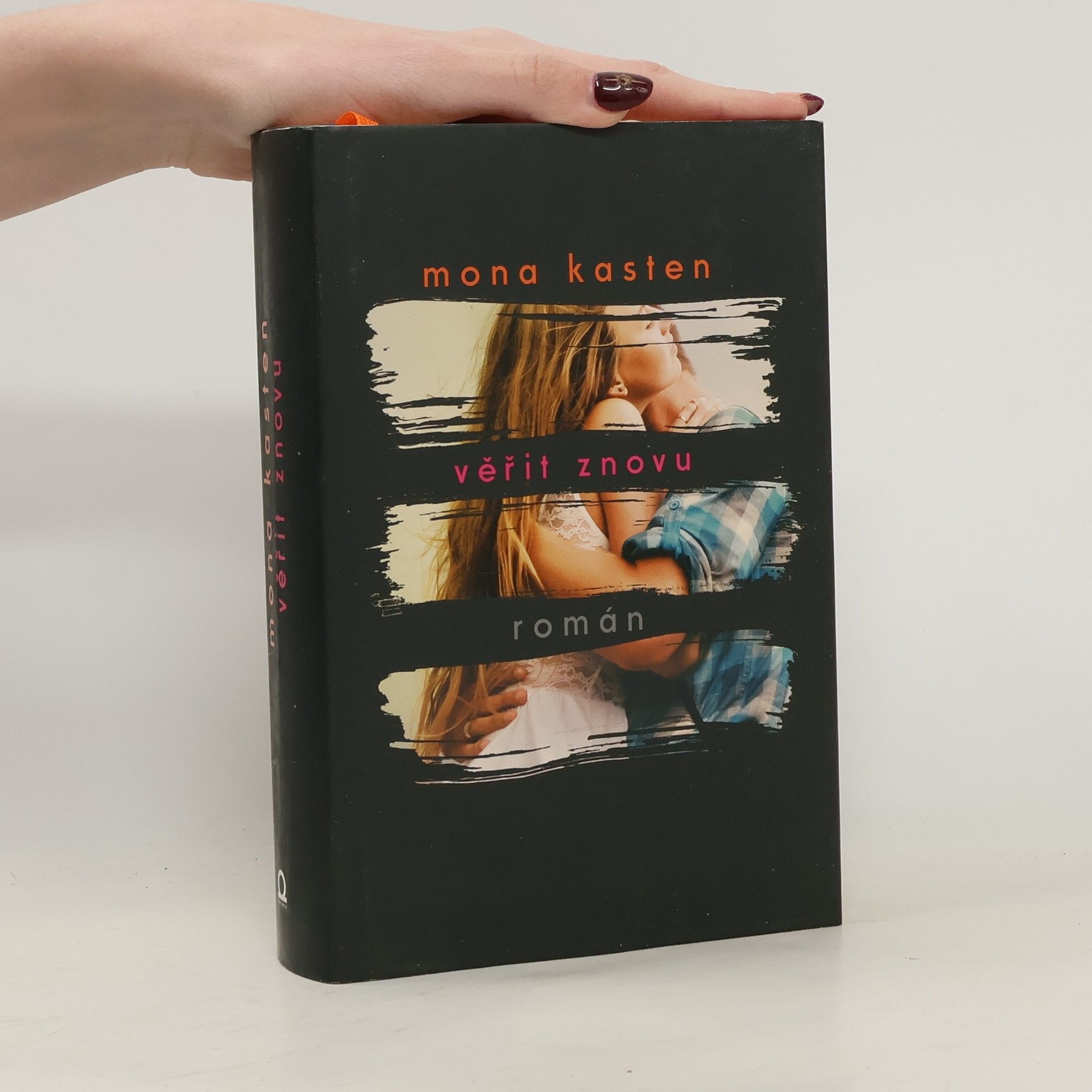 Mona Kasten Věřit znovu