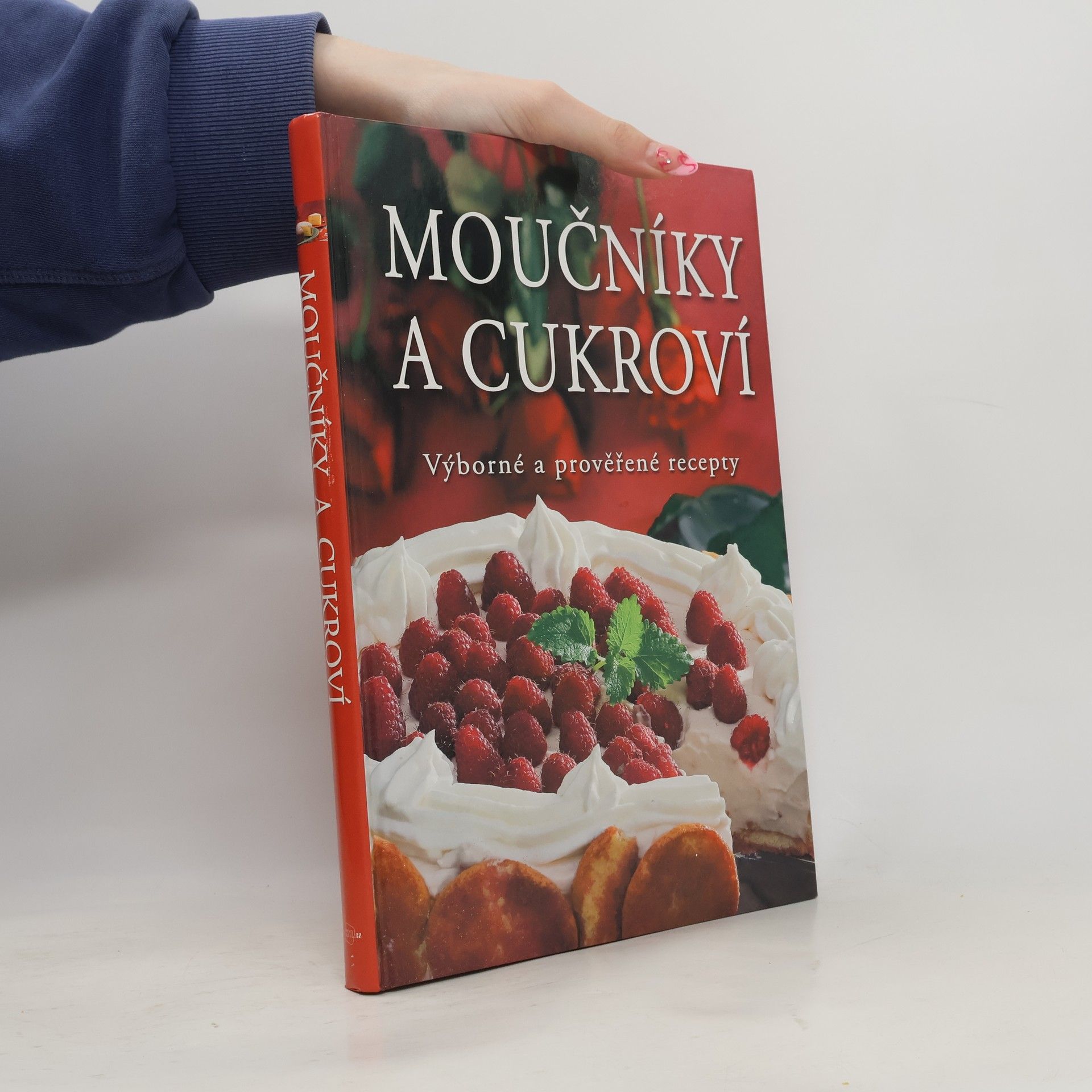 Autorenkollektiv Moučníky a cukroví