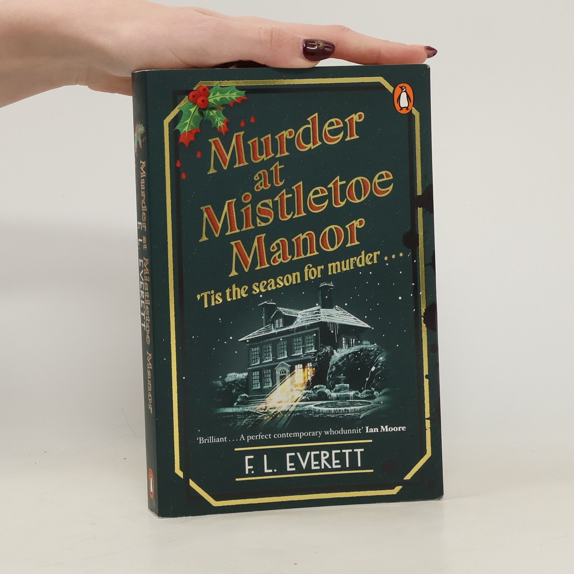 F. L. Everett Murder at Mistletoe Manor