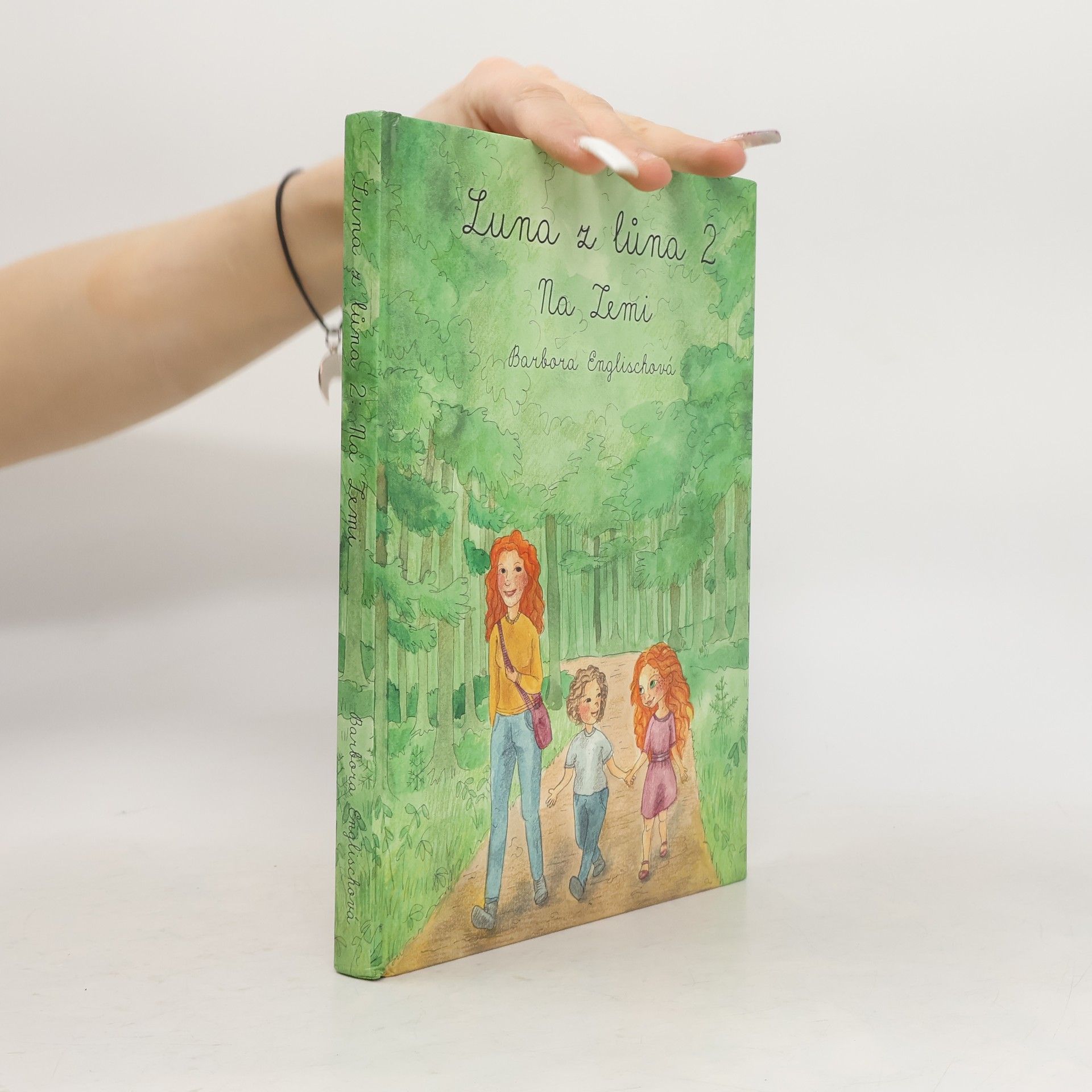 Veronika Víchová Luna z lůna 2: Na Zemi