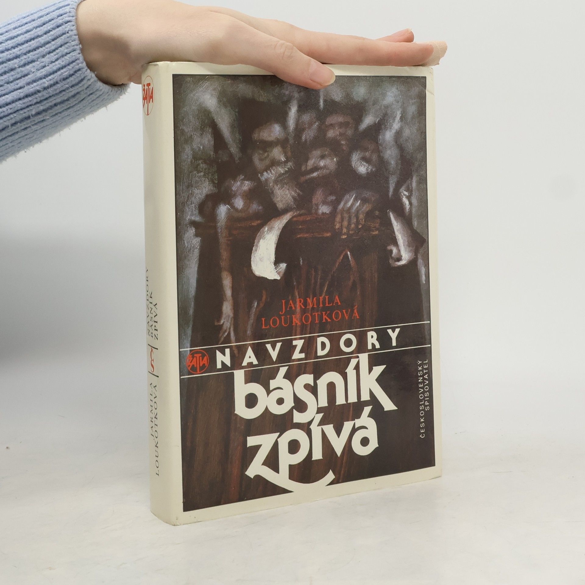 Jarmila Loukotková Navzdory básník zpívá