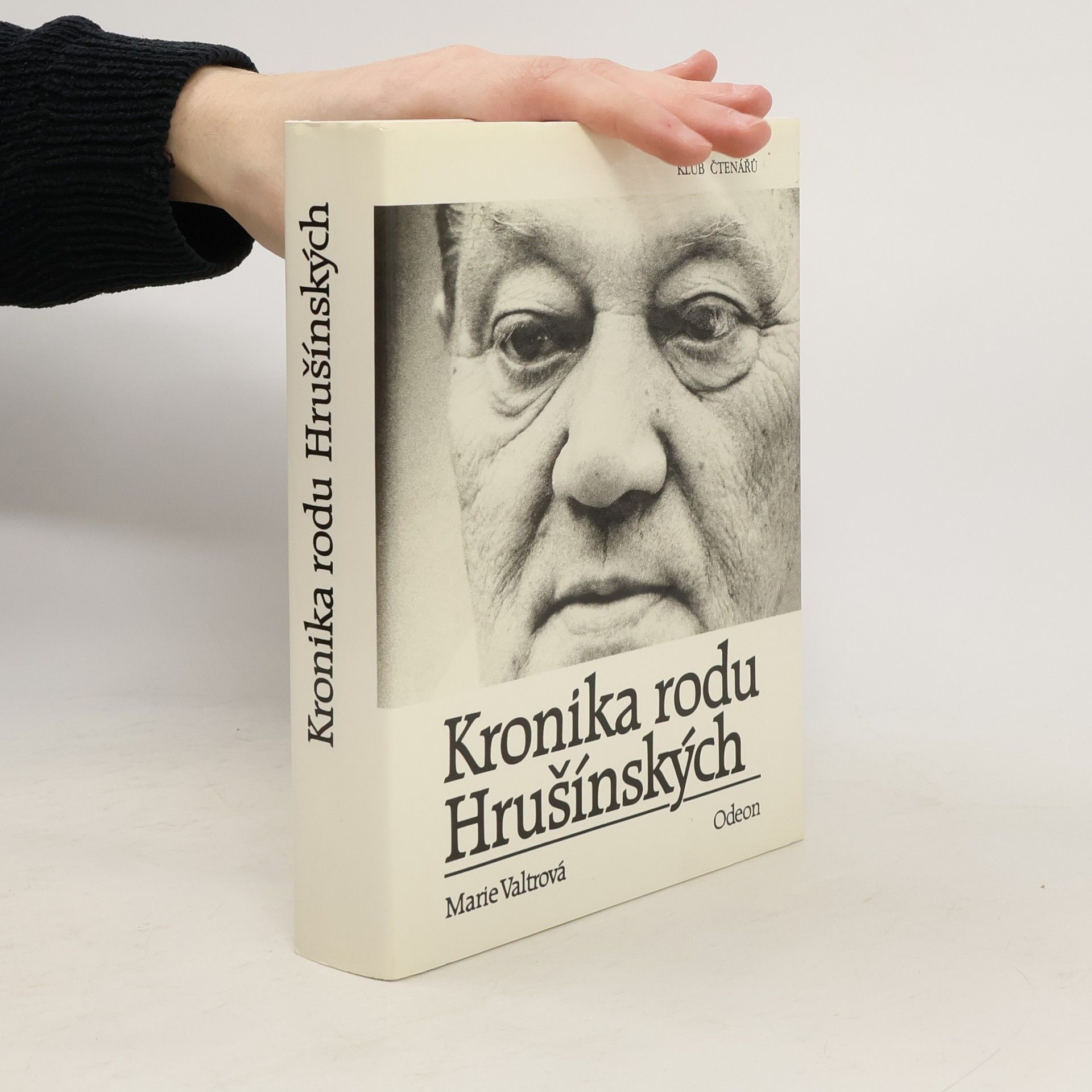 Marie Valtrová Kronika rodu Hrušínských