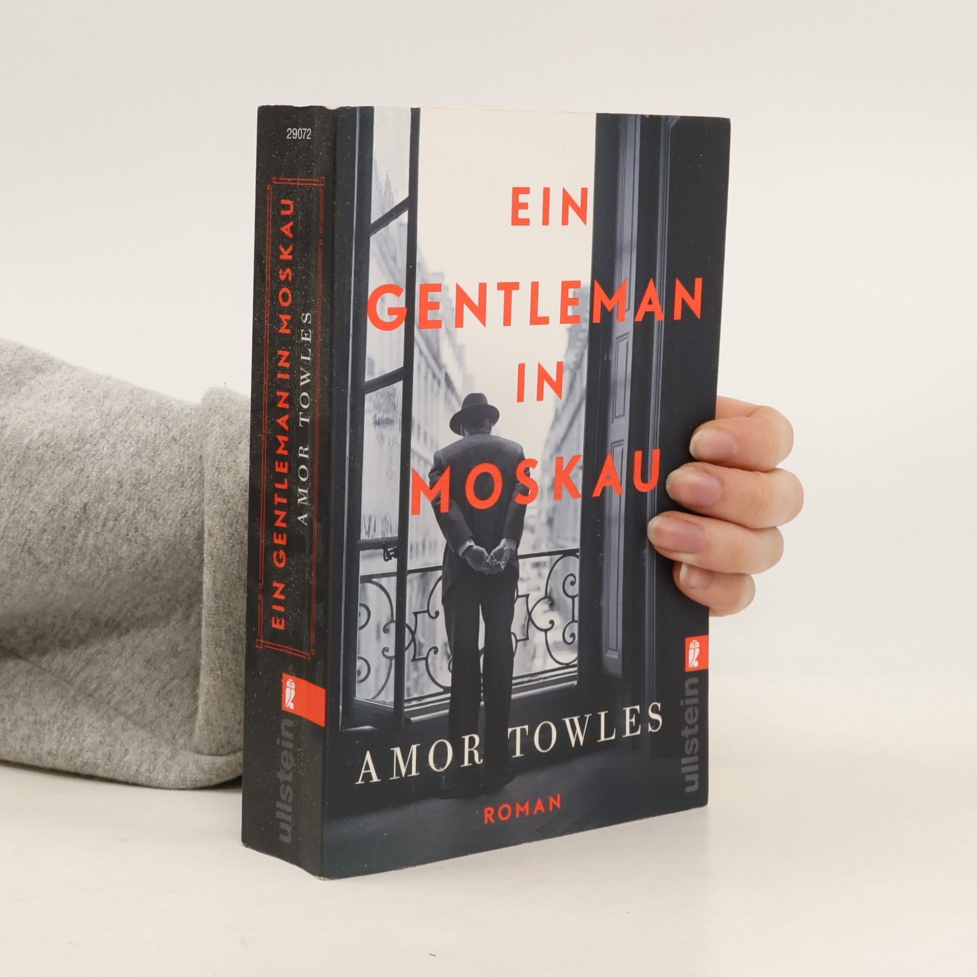 Amor Towels Ein Gentleman in Moskau