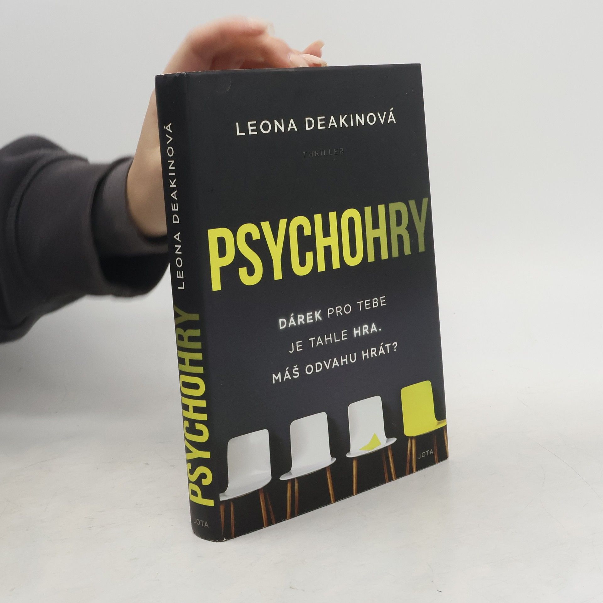 Leona Deakin Psychohry