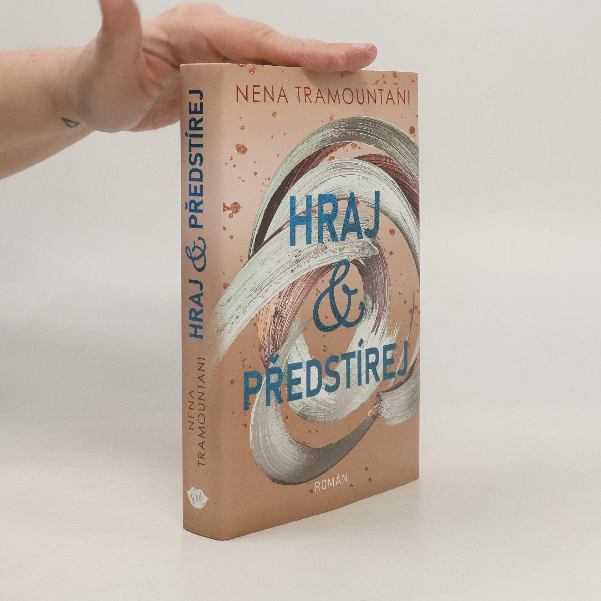 Nena Tramountani Hraj & předstírej