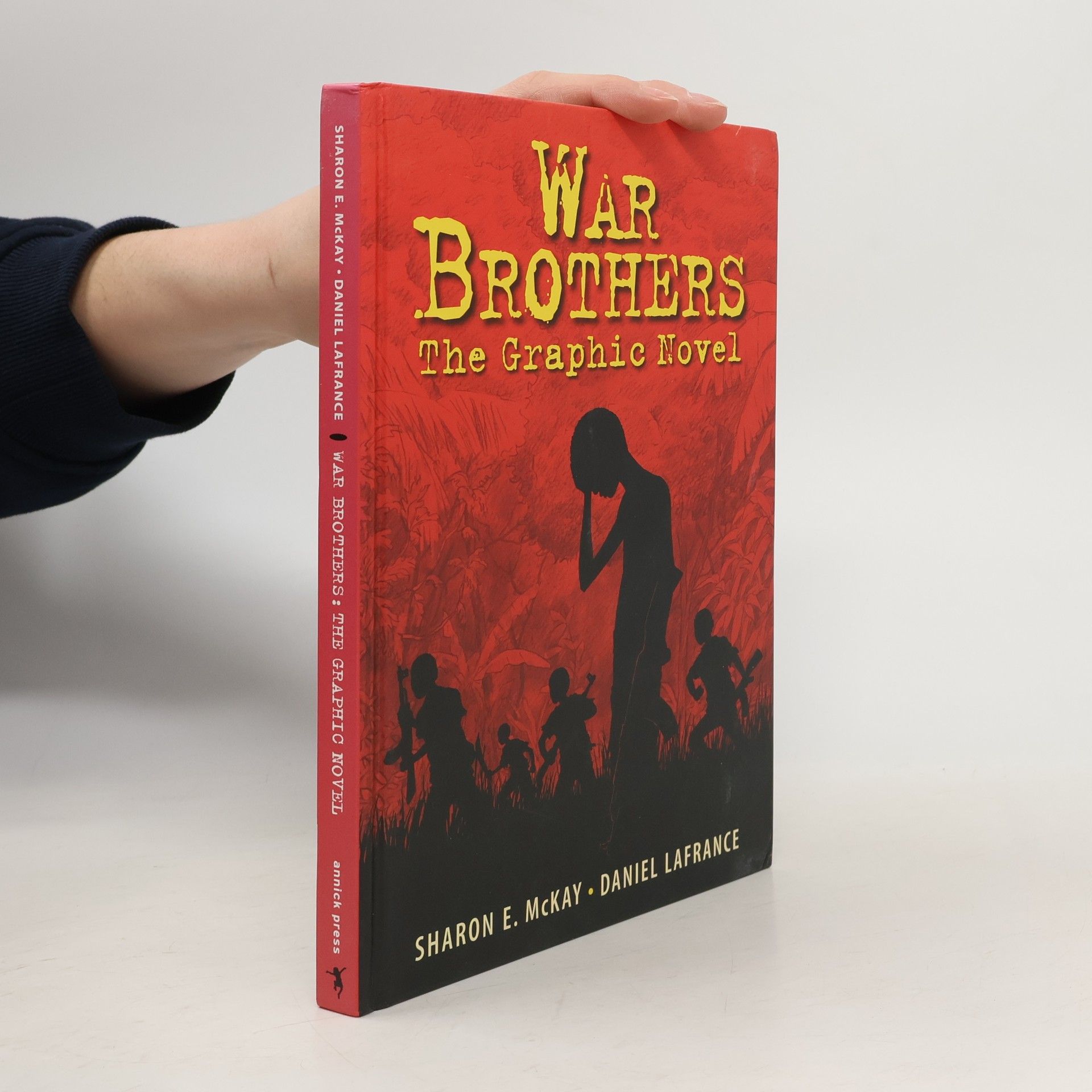 Sharon E. McKay War Brothers