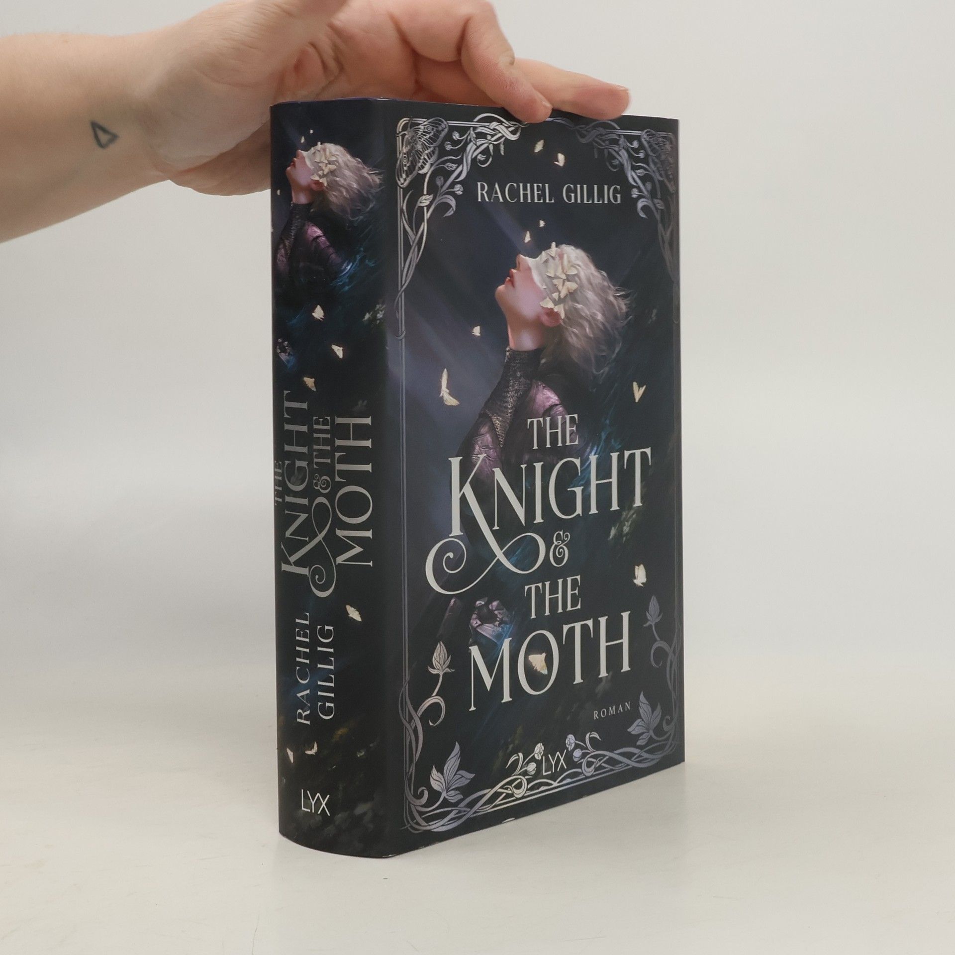 Rachel Gillig The Knight and the Moth