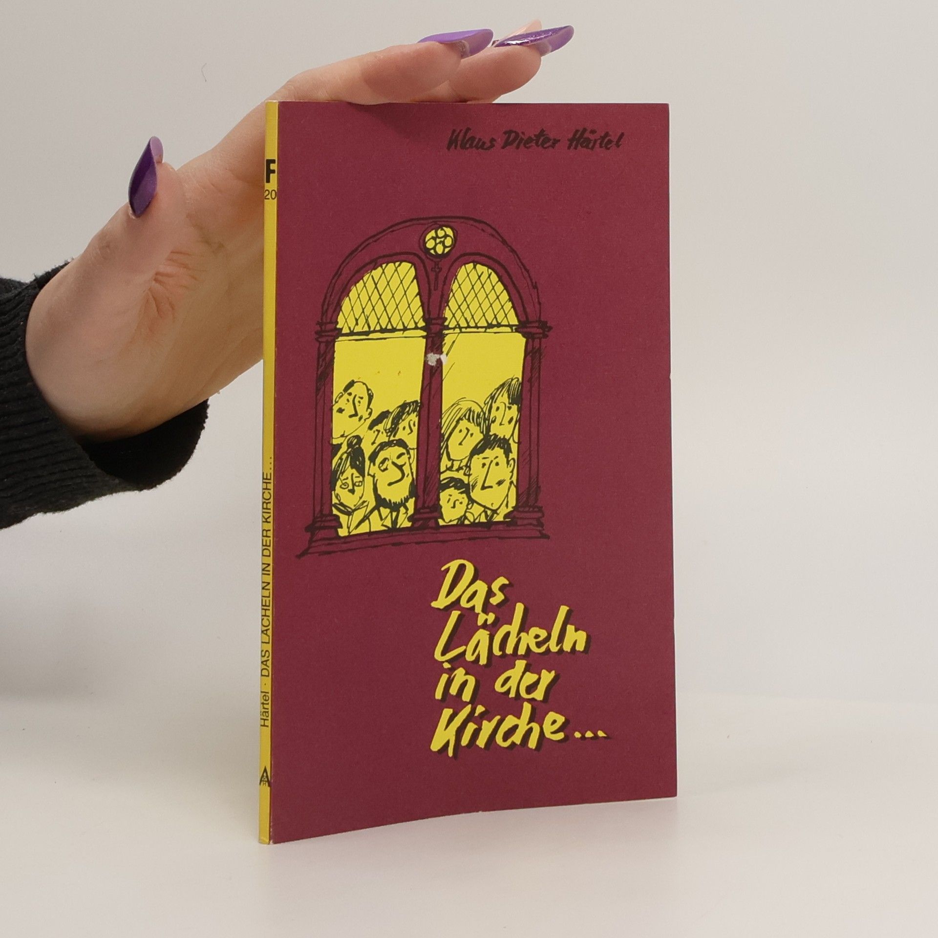 Das Lächeln in der Kirche ... ist erlaubt