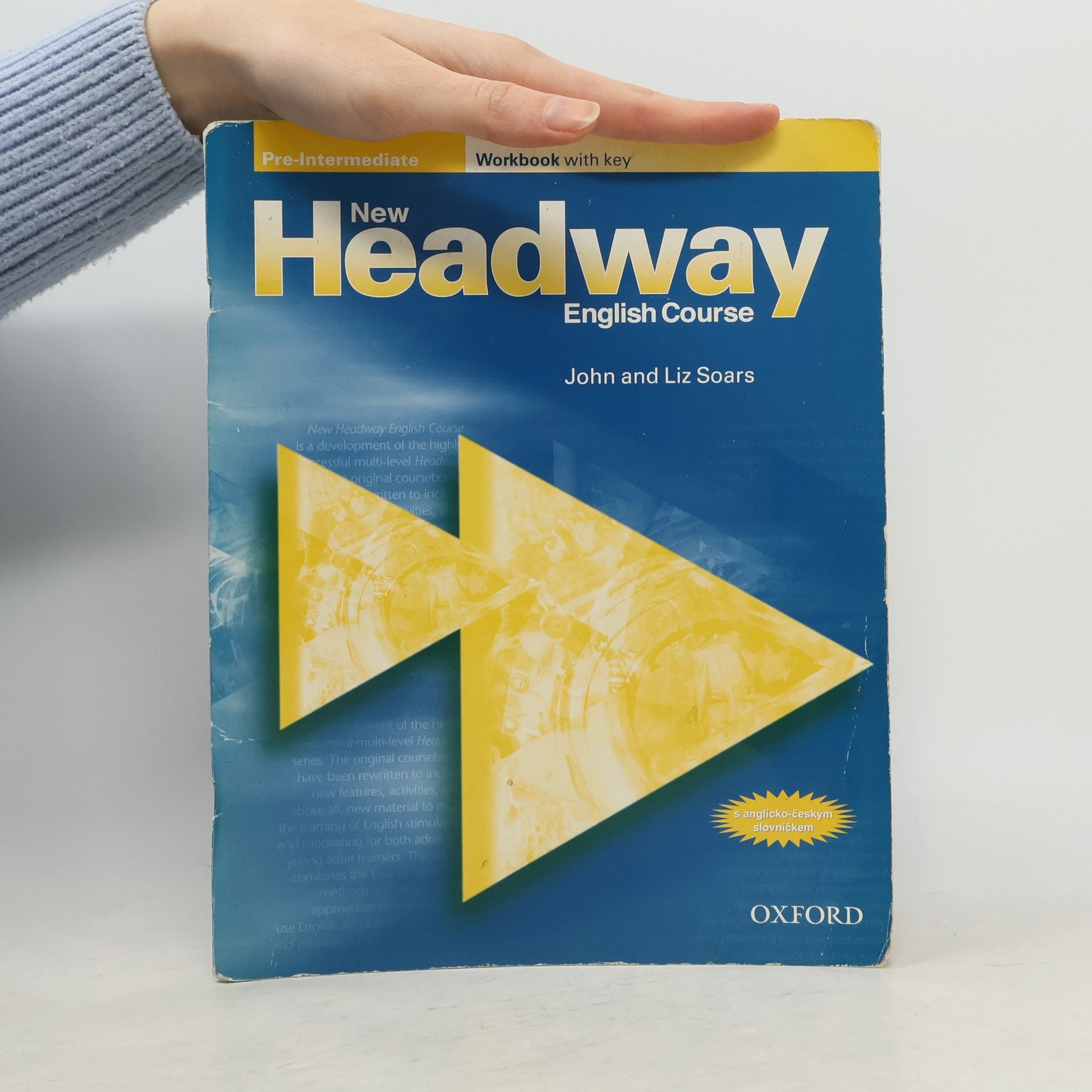 John Soars New Headway English course : pre-intermediate workbook with key