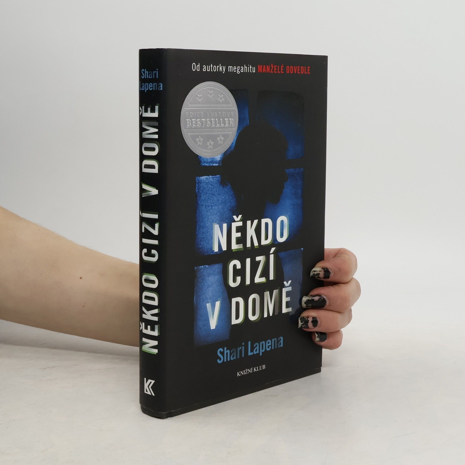 Shari Lapena Někdo cizí v domě
