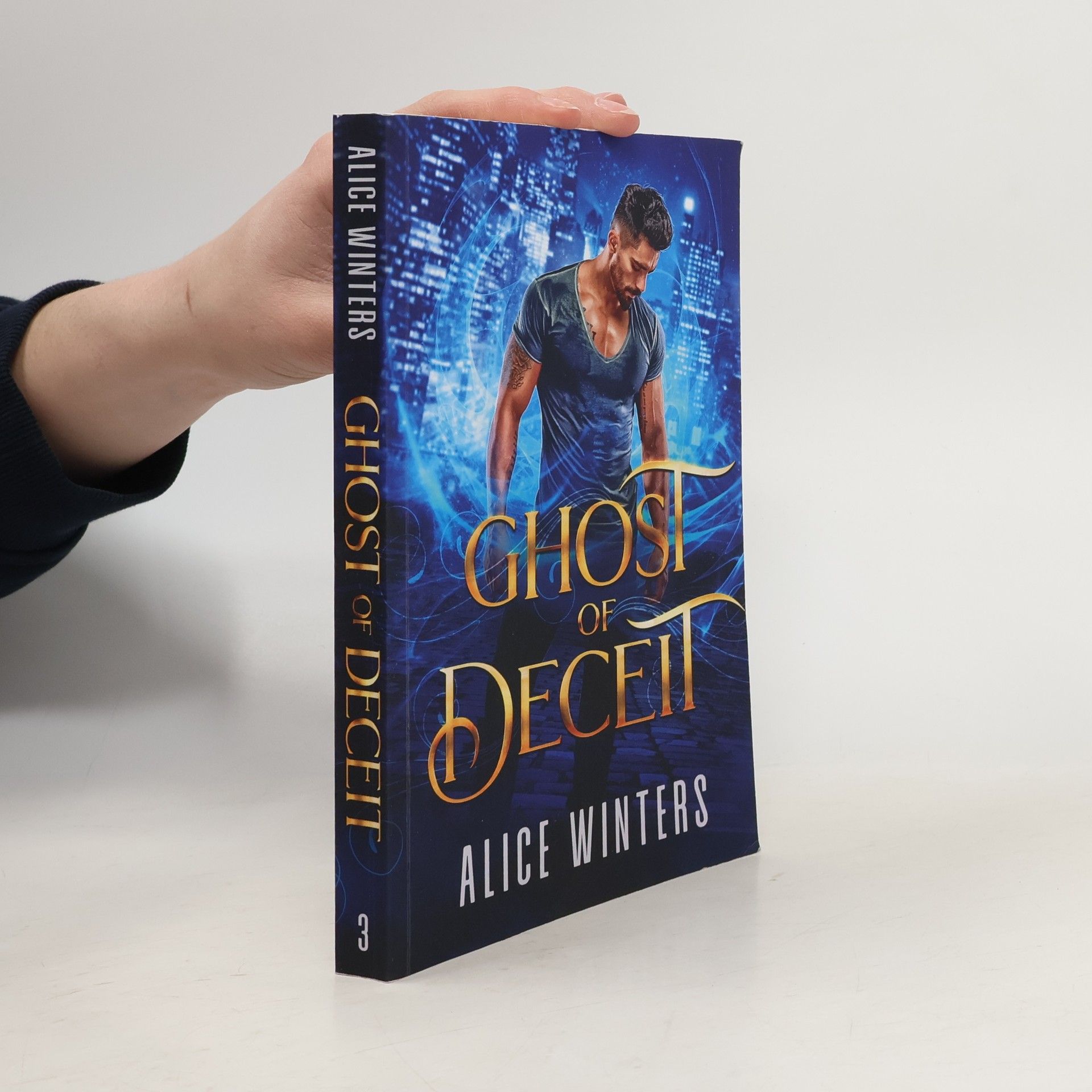 Alice Winters Medium Trouble - 3: Ghost of Deceit