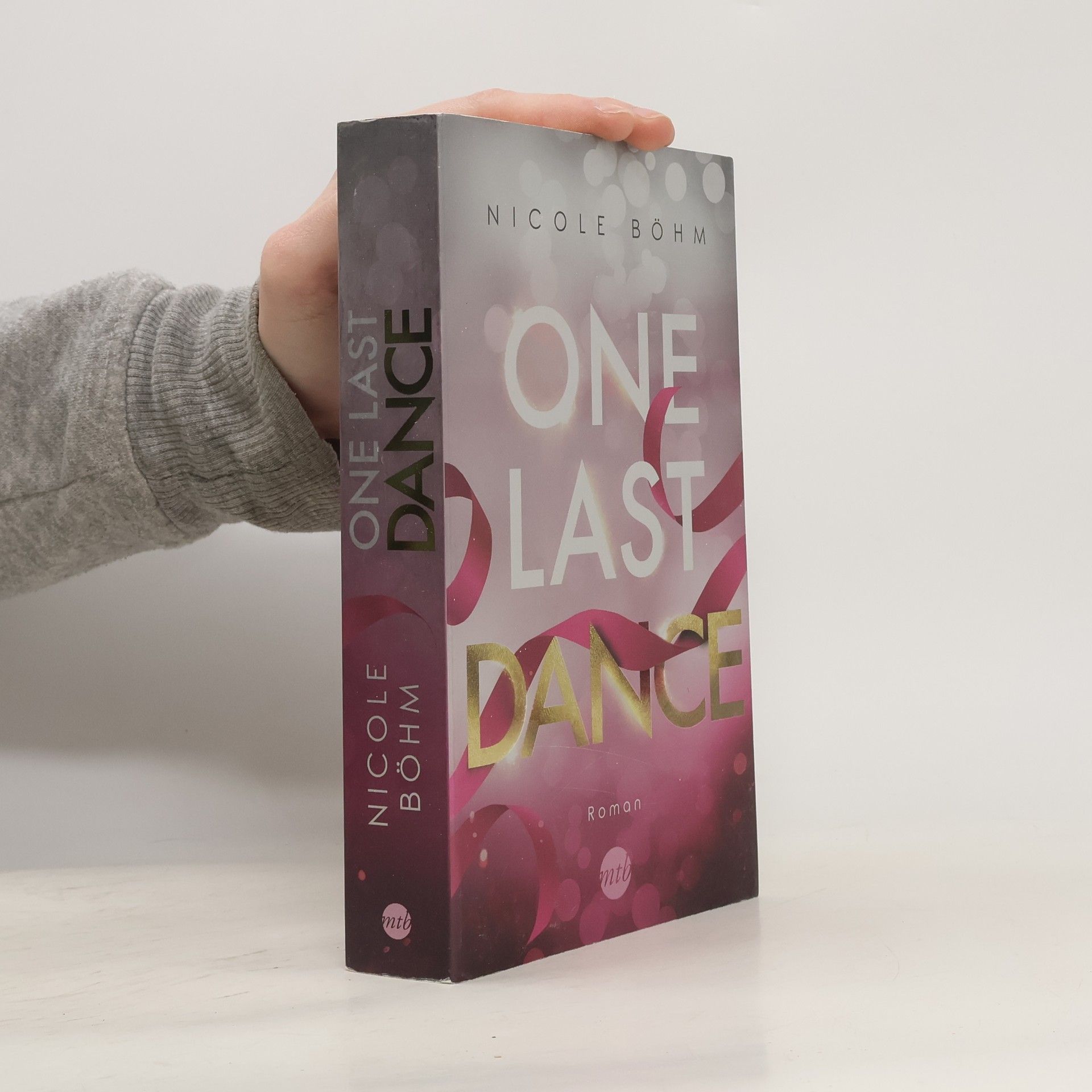 Nicole Böhm One Last Dance