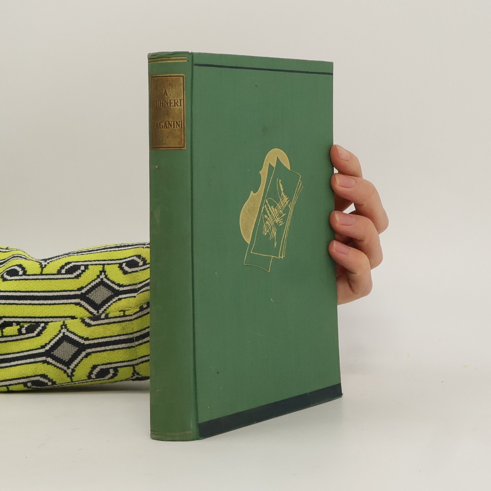 Arthur A. Kuhnert Paganini. Geniovy stopy