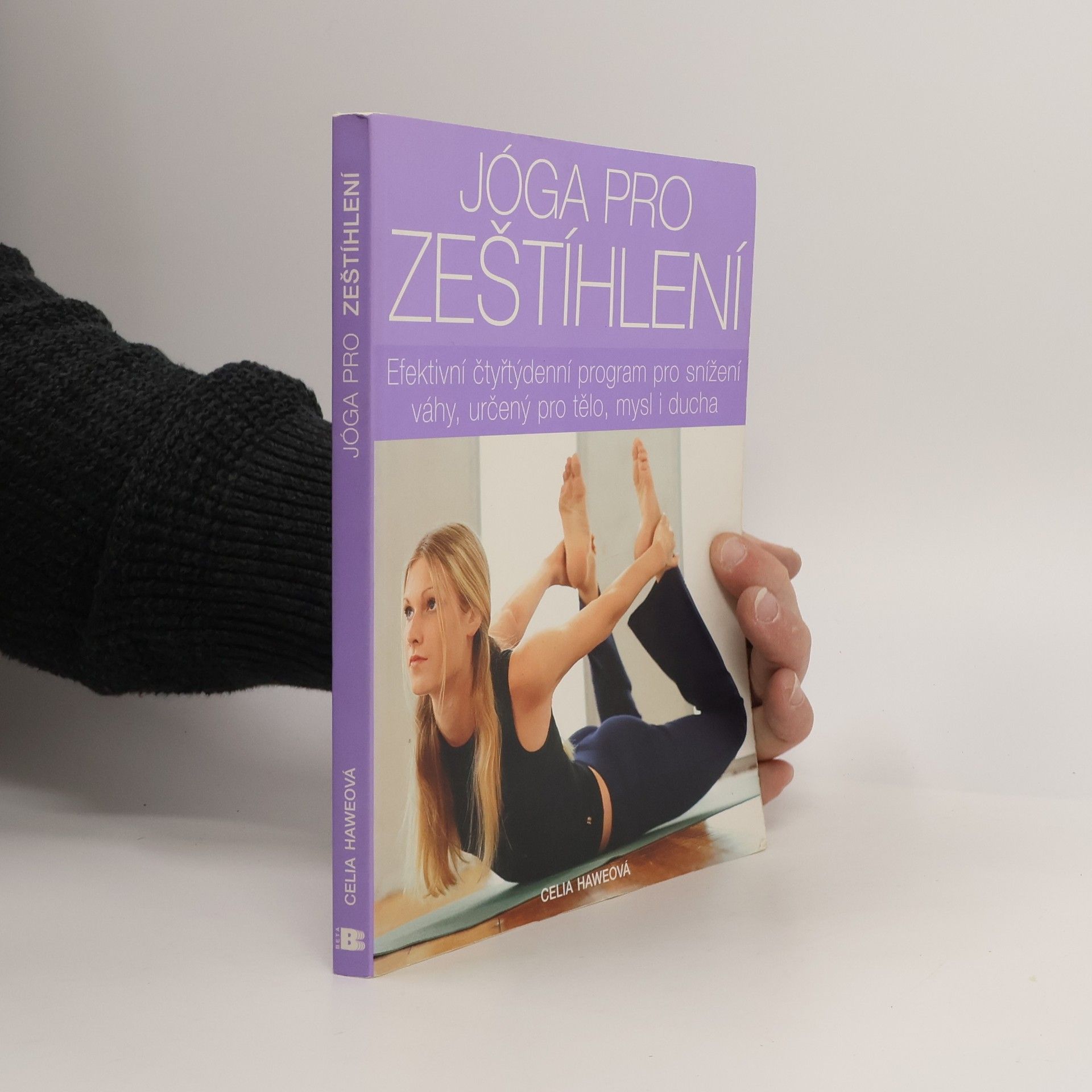 Celia Hawe Jóga pro zeštíhlení